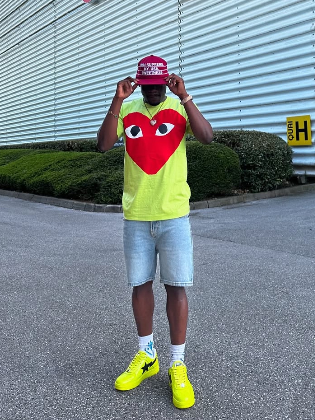 Play Comme des Garcons Camouflage Heart T-Shirt White, (W) Play Comme des Garcons Green Double Heart T-Shirt White 착용 스타일 - 4