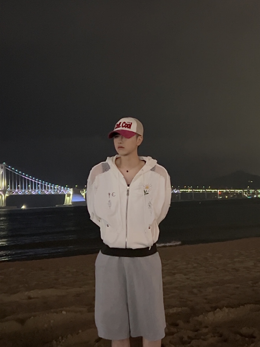 Thug Club Dem Sound Zip-Up White, Maison Mihara Yasuhiro Peterson OG Sole OD Canvas Low-top Sneakers Red 착용 스타일 - 2