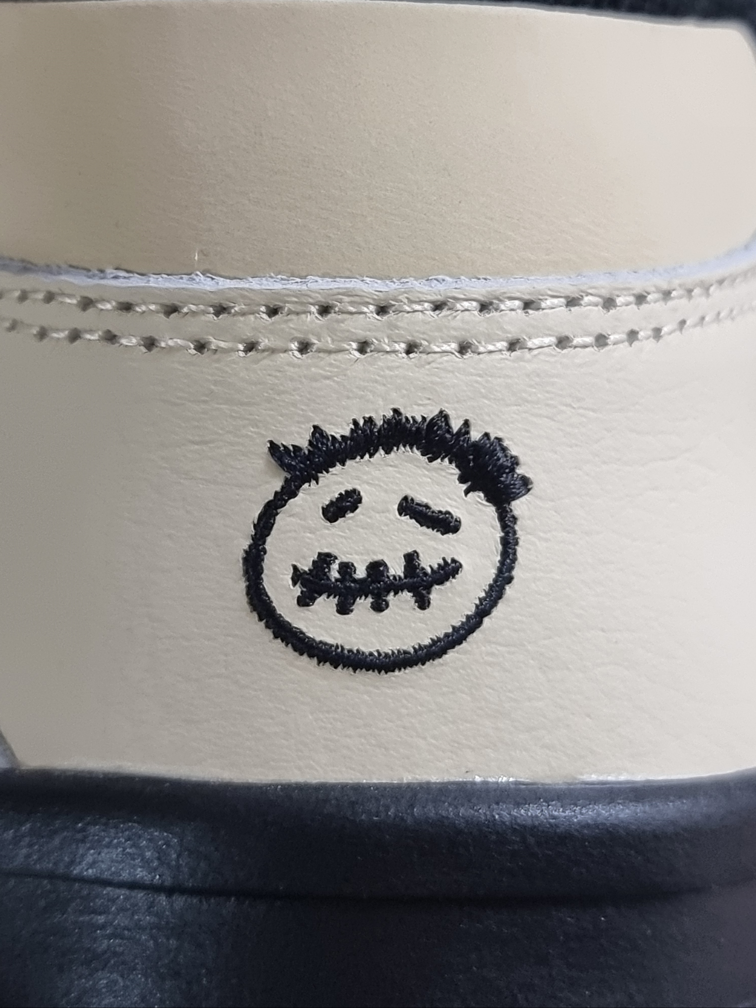 Jordan x Travis Scott Jumpman Jack TR Bright Cactus 착용 스타일