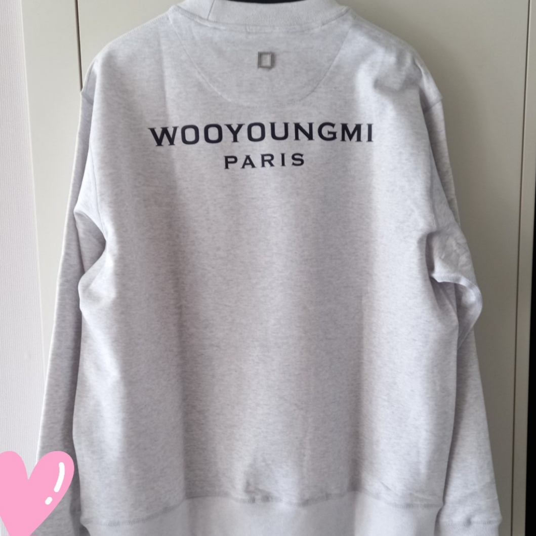 (W) Celine Triomphe Baseball Cap in Cotton Black, Wooyoungmi Cotton Back Logo T-Shirt White - 24SS 착용 스타일 - 6