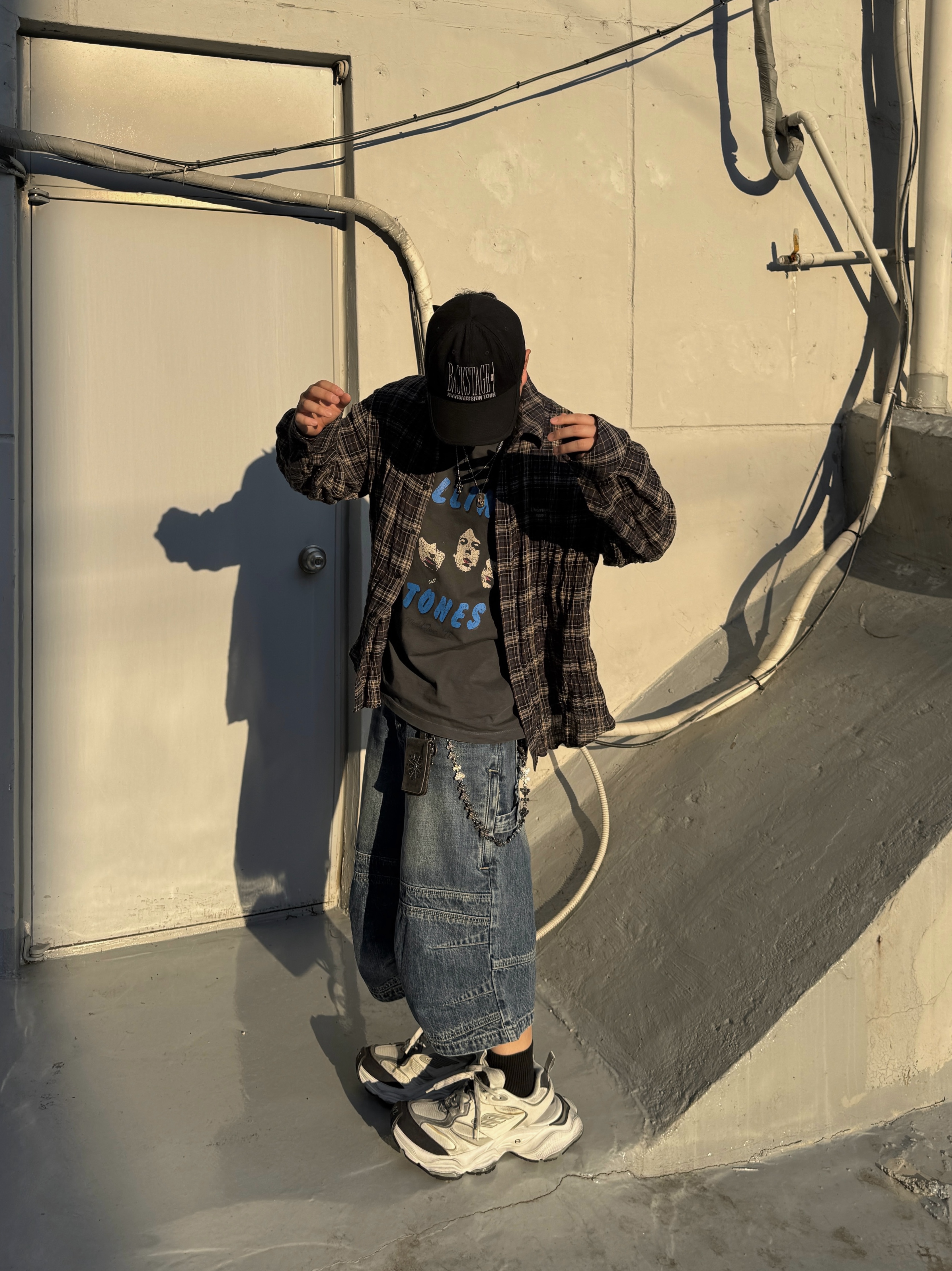 ROARINGRAD Carpenter Bermuda Denim Pants Blue, Undermycar Mu.115 Original Logo Basic Long Sleeve Check Shirts Black Navy 착용 스타일 - 1