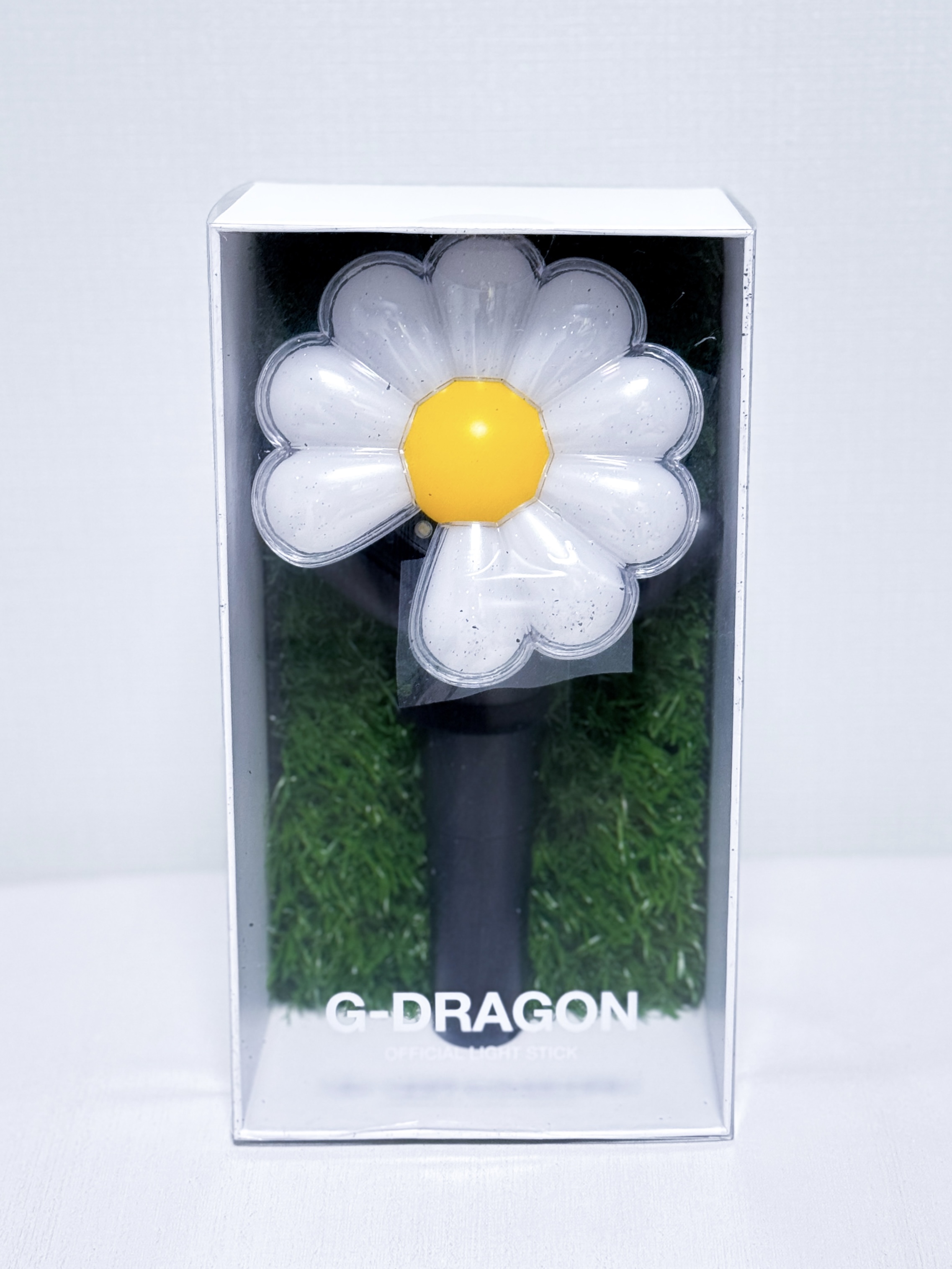 G-DRAGON Ubermensch Official Light Stick 착용 스타일