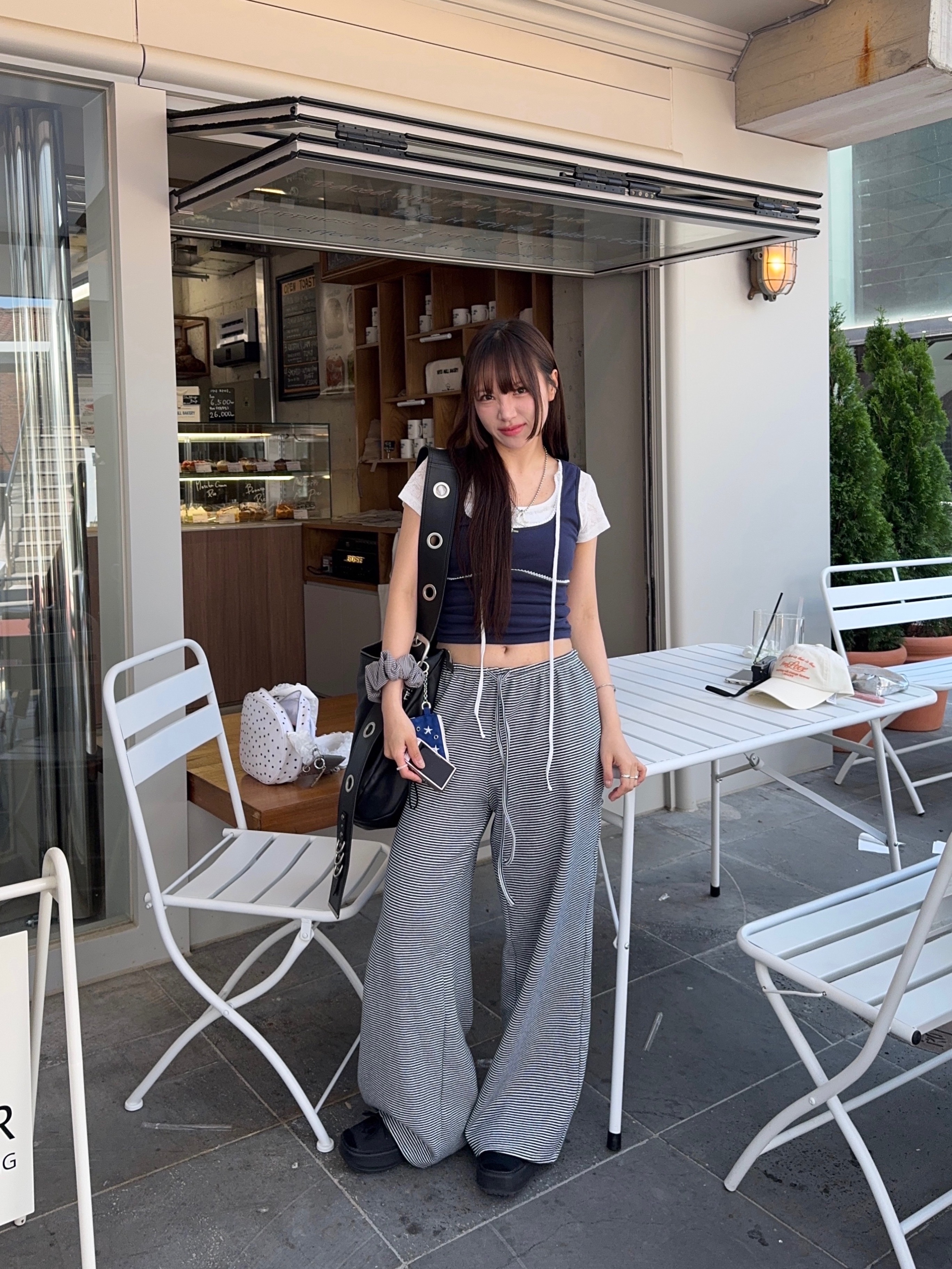 Nff Star Pop Card Case Blue, Vacant Archive Bella Wide Strap Hobo Bag Black 착용 스타일 - 1