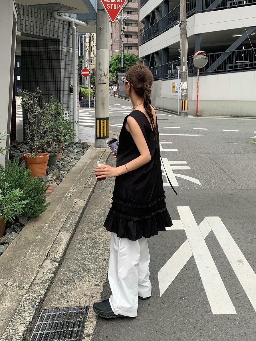 On Running x Post Archive Faction (Paf) Cloudmonster 2 Black Magnet 착용 스타일 - 2