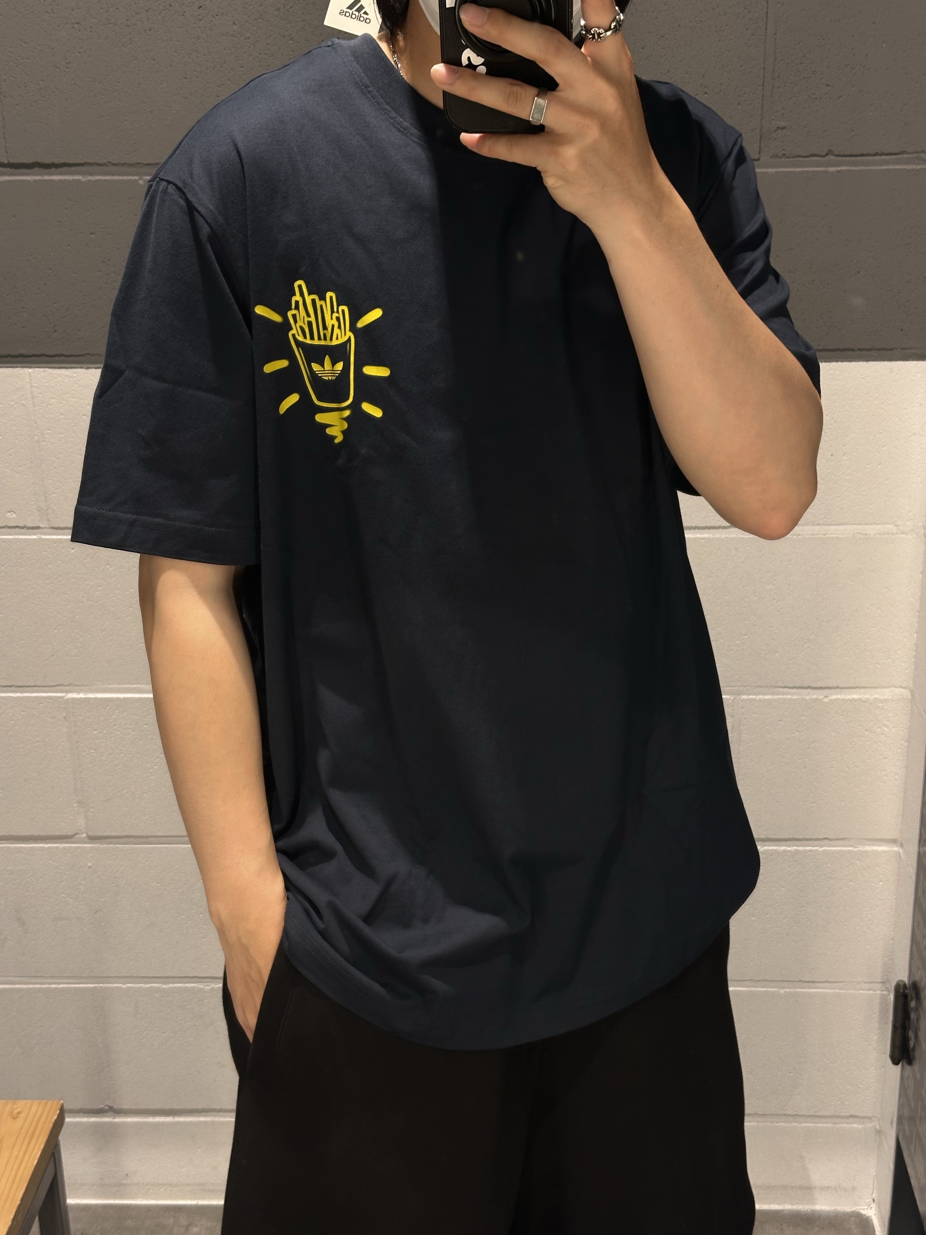 Adidas Adicolor Windbreaker Green - KR Sizing, Nonnod Milky washed layered T-Shirt 착용 스타일 - 2