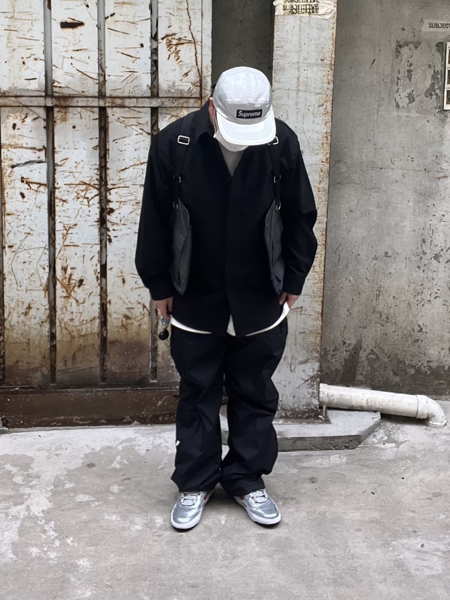 Supreme Washed Chino Twill Camp Cap Silver - 25SS, Nike SB Air Max Ishod Wair Silver Bullet 착용 스타일 - 1