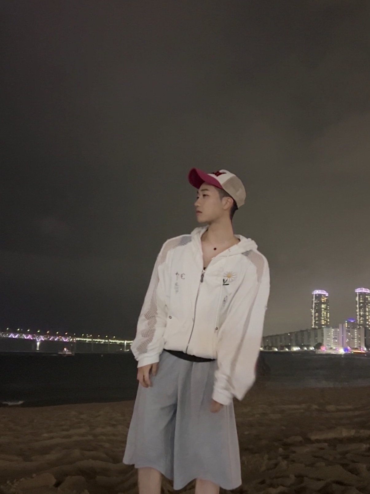 Thug Club Dem Sound Zip-Up White, Maison Mihara Yasuhiro Peterson OG Sole OD Canvas Low-top Sneakers Red 착용 스타일 - 3