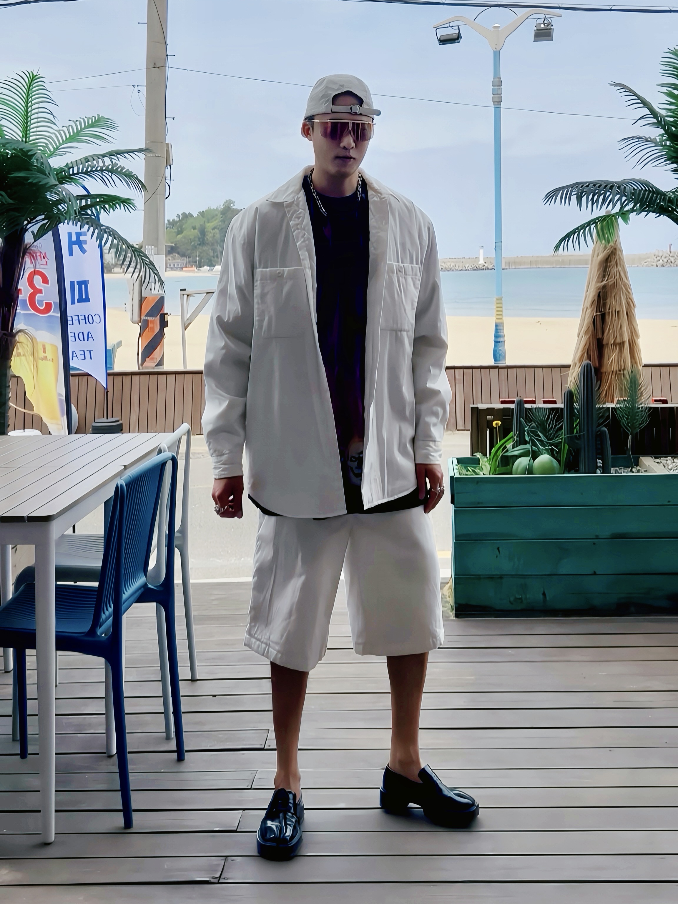 Supreme x MM6 Maison Margiela Painted Camp Cap White - 24SS, Supreme x MM6 Maison Margiela Padded Shirt White - 24SS 착용 스타일 - 4