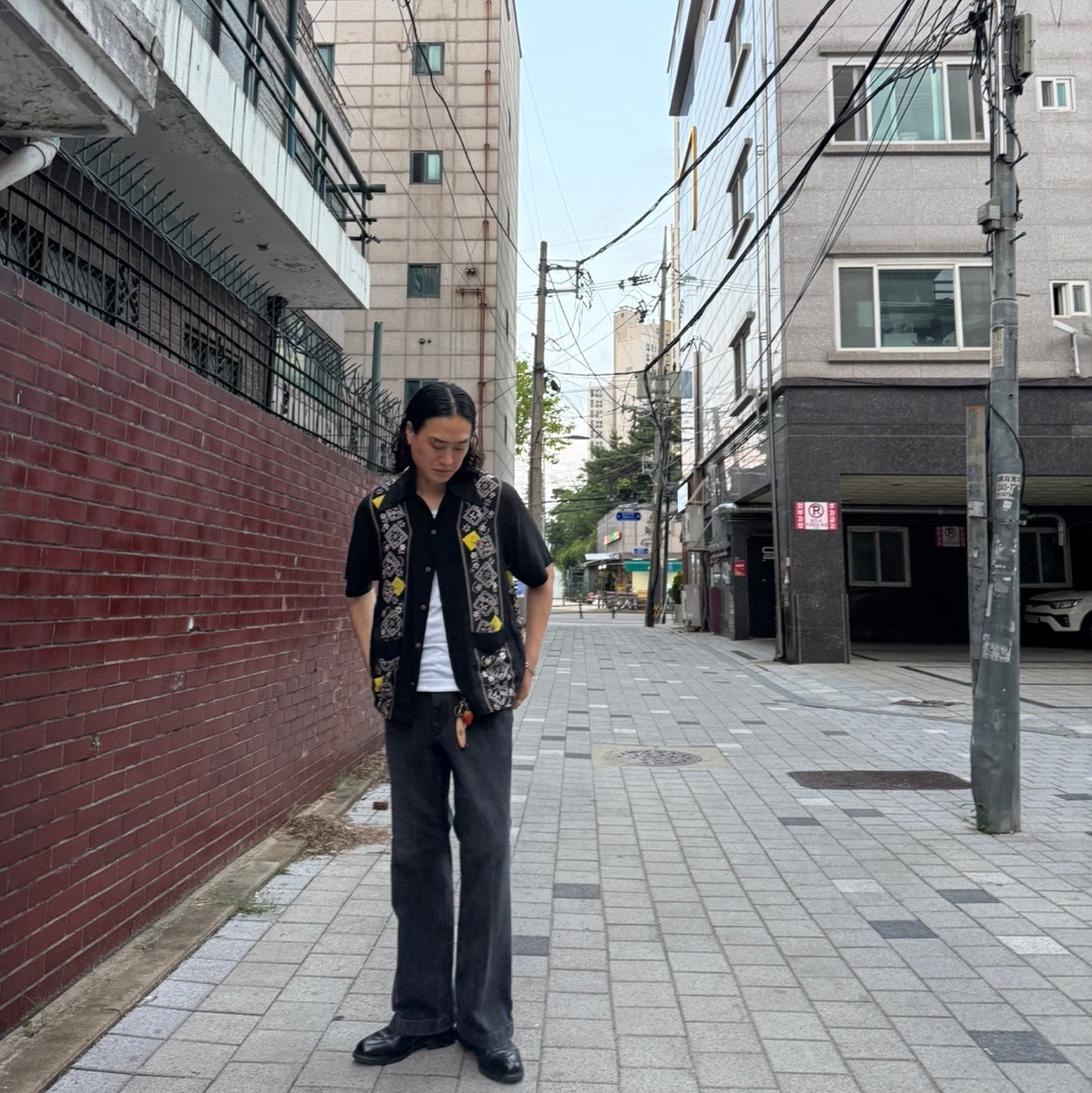 (W) Kapital Silk Rayon Peckish Rainbowy Pattern Wrangle Collar Cuban Shirt S/S L's Black 착용 스타일