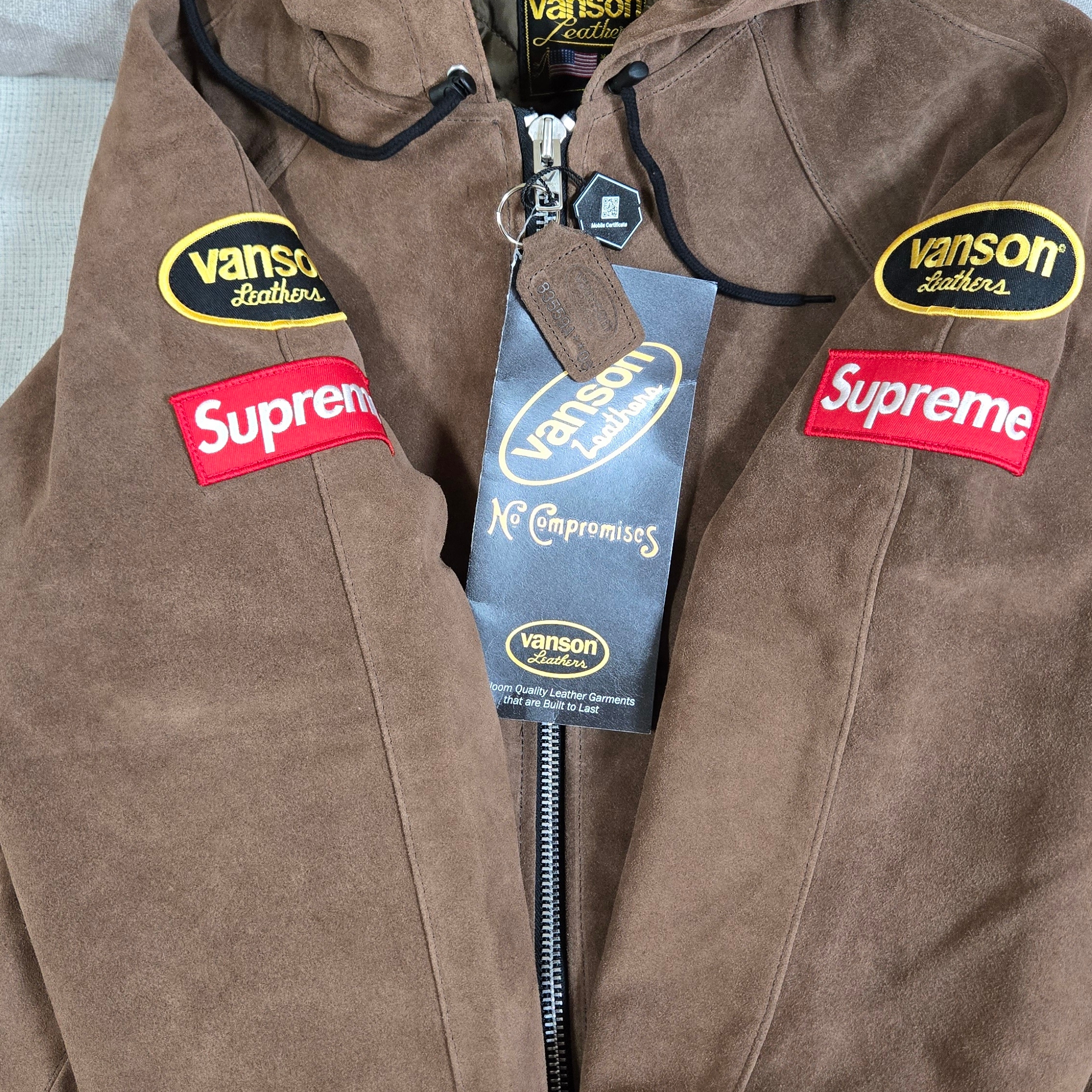 Supreme x Vanson Leathers Hooded Work Jacket Suede - 24FW 착용 스타일 - 1