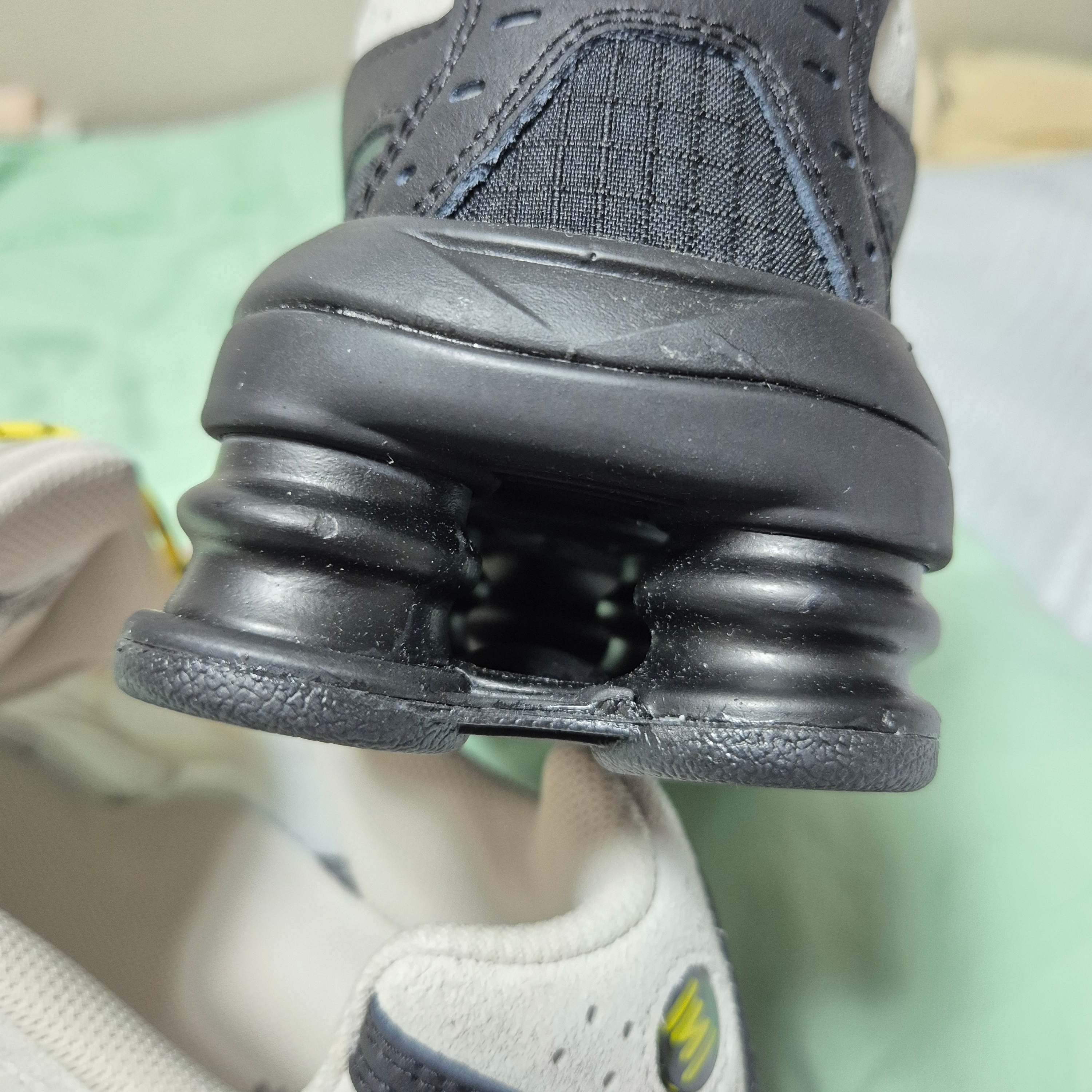 Nike Shox Ride 2 Black and Phantom 착용 스타일 - 8