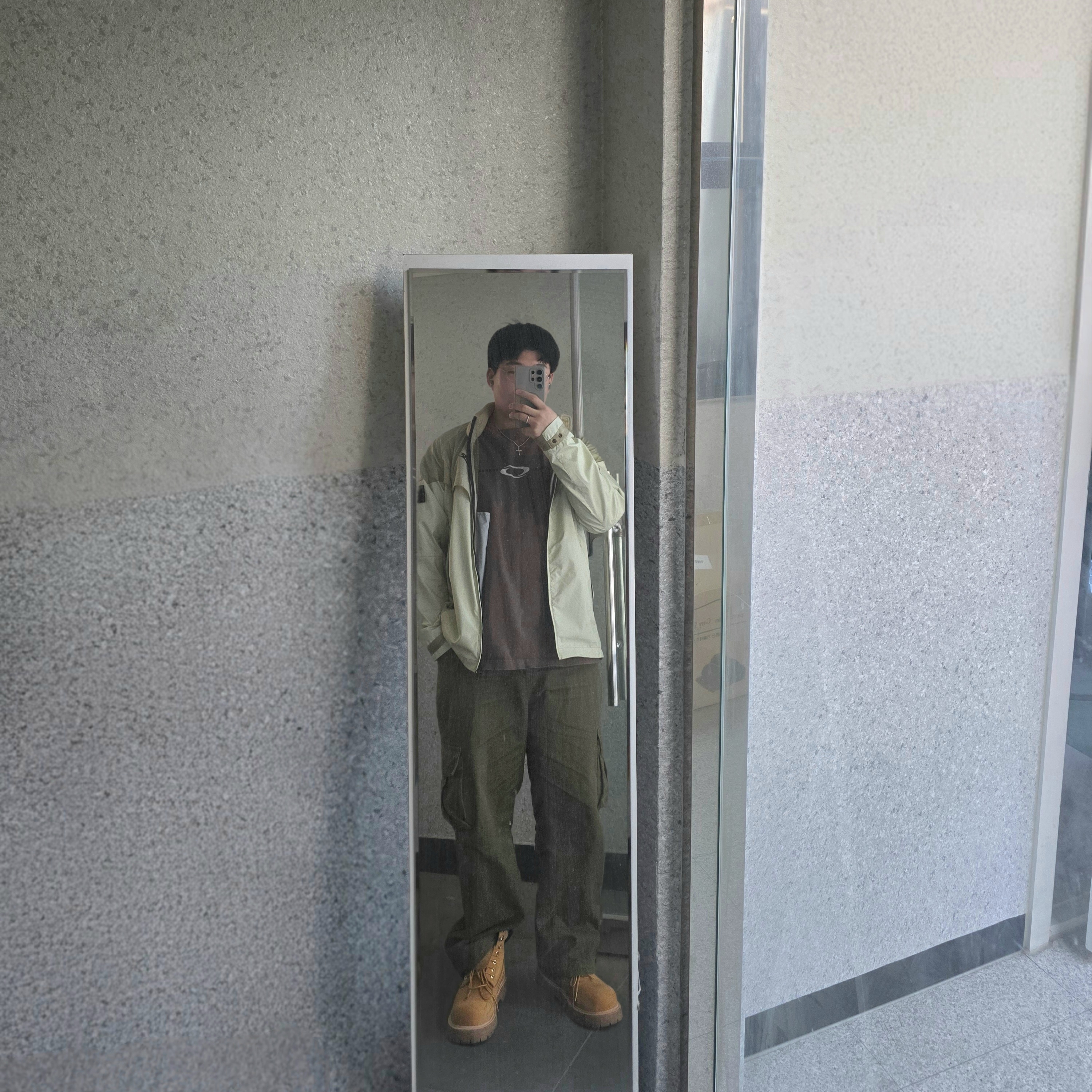 Kinchi x My Name Is Peter Boots - 888 (a) Yellow, Jordan x Travis Scott T-Shirts Palomino (DZ5510-274) 착용 스타일