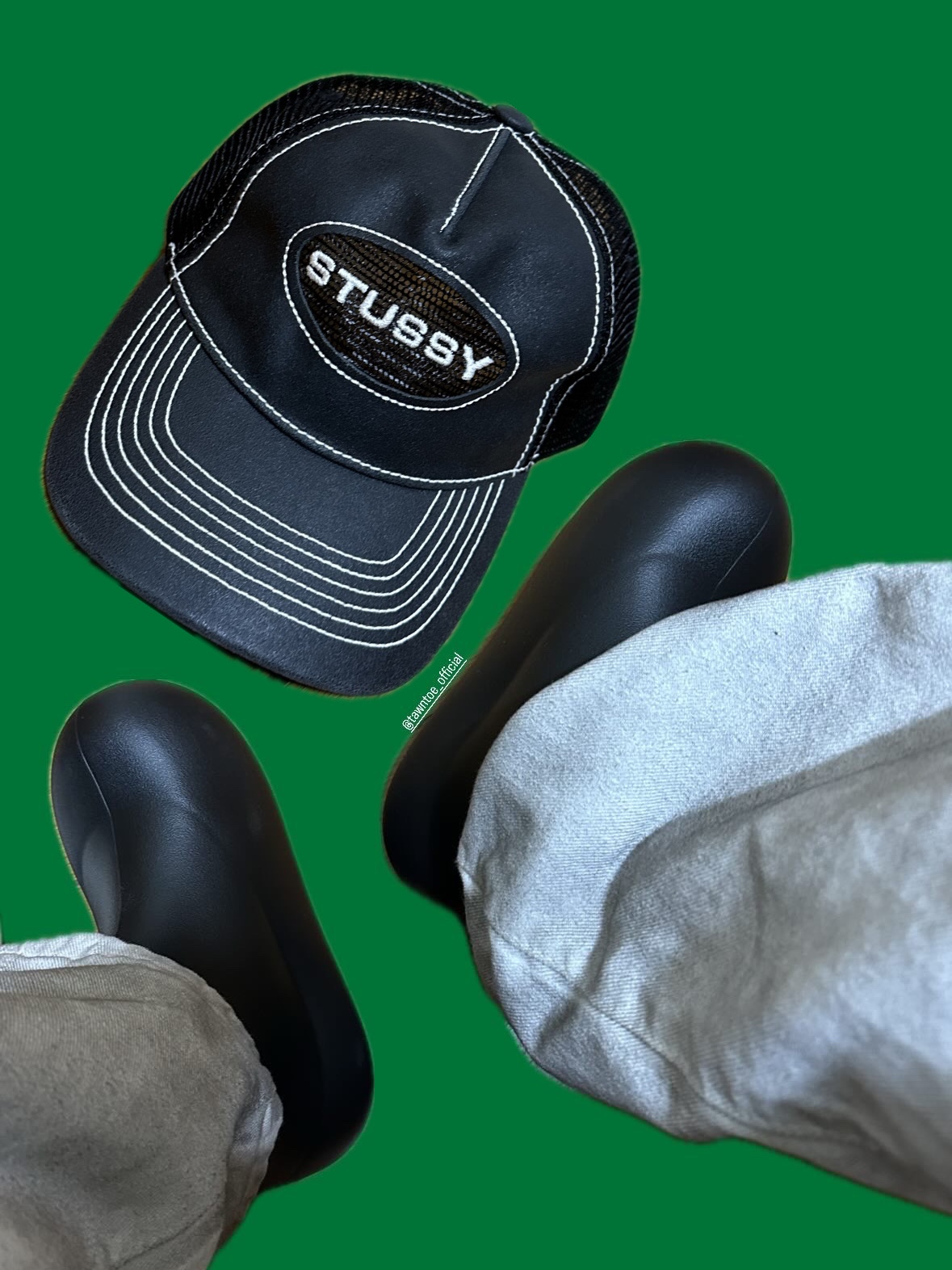 Stussy Low Pro Trucker Cut-Out Leather Snapback Black 착용 스타일