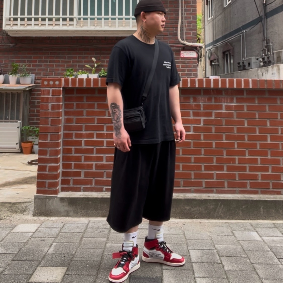 Jordan 1 x Off-White Retro High Chicago The Ten 착용 스타일 - 1