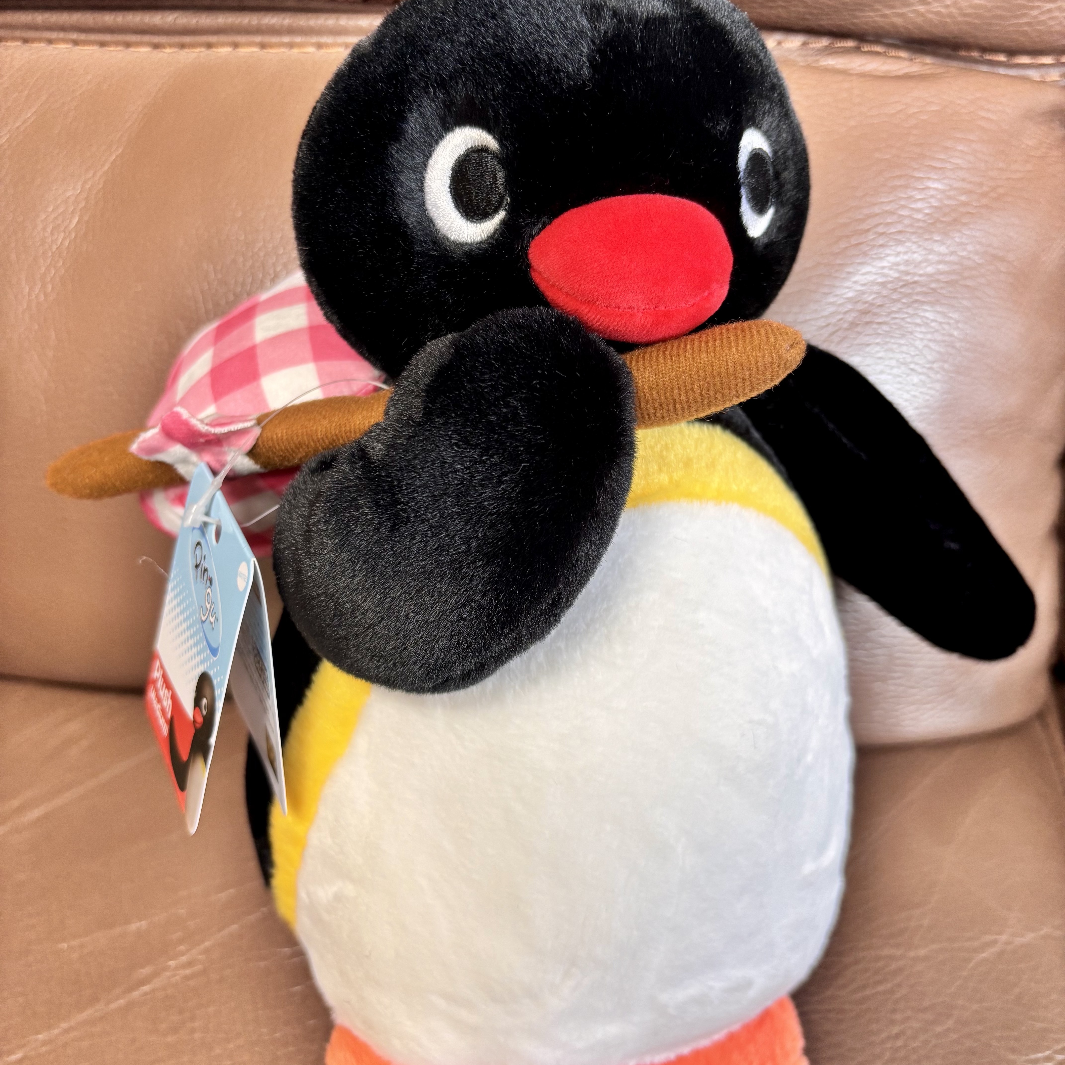 Pingu Bottari Standing Plush Doll 27cm 착용 스타일