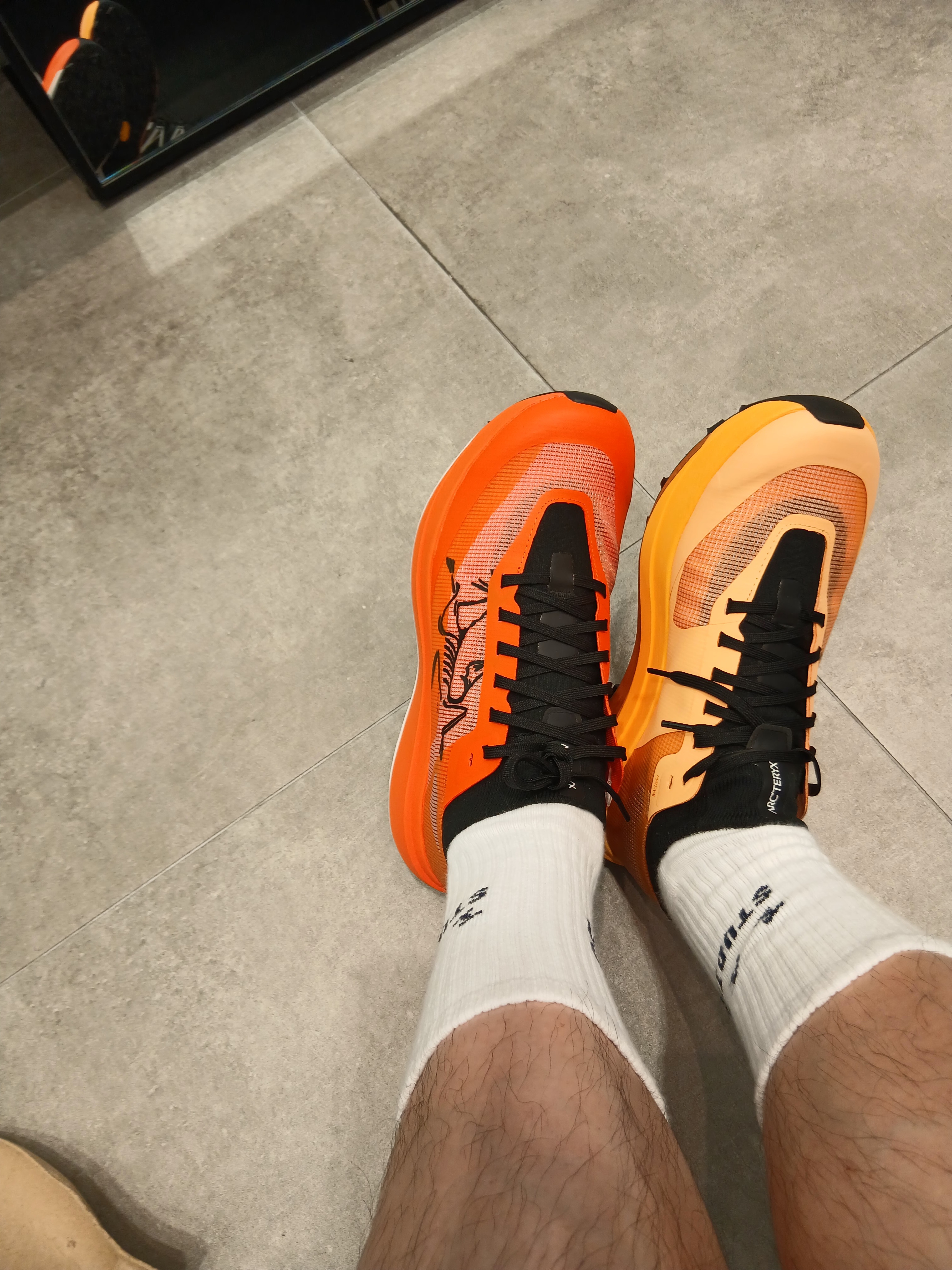 IAB Studio Socks White (5 Pack), Nike x Stussy Shorts Black (FJ9167-010) 착용 스타일 - 2