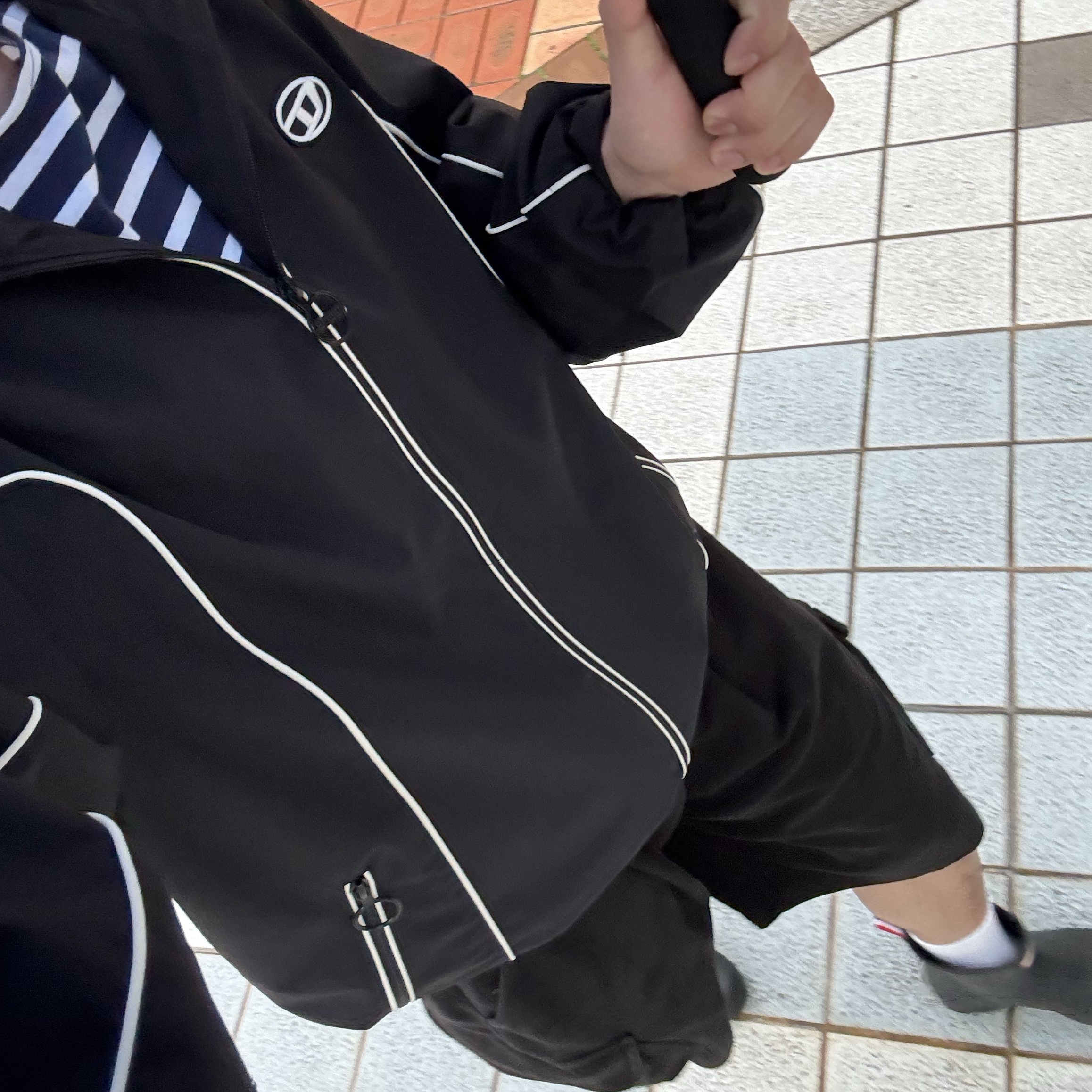 Diesel J-Hives Windbreaker with Contrast Piping Black, Hunter Play Short Wellington Boots Black 착용 스타일 - 1