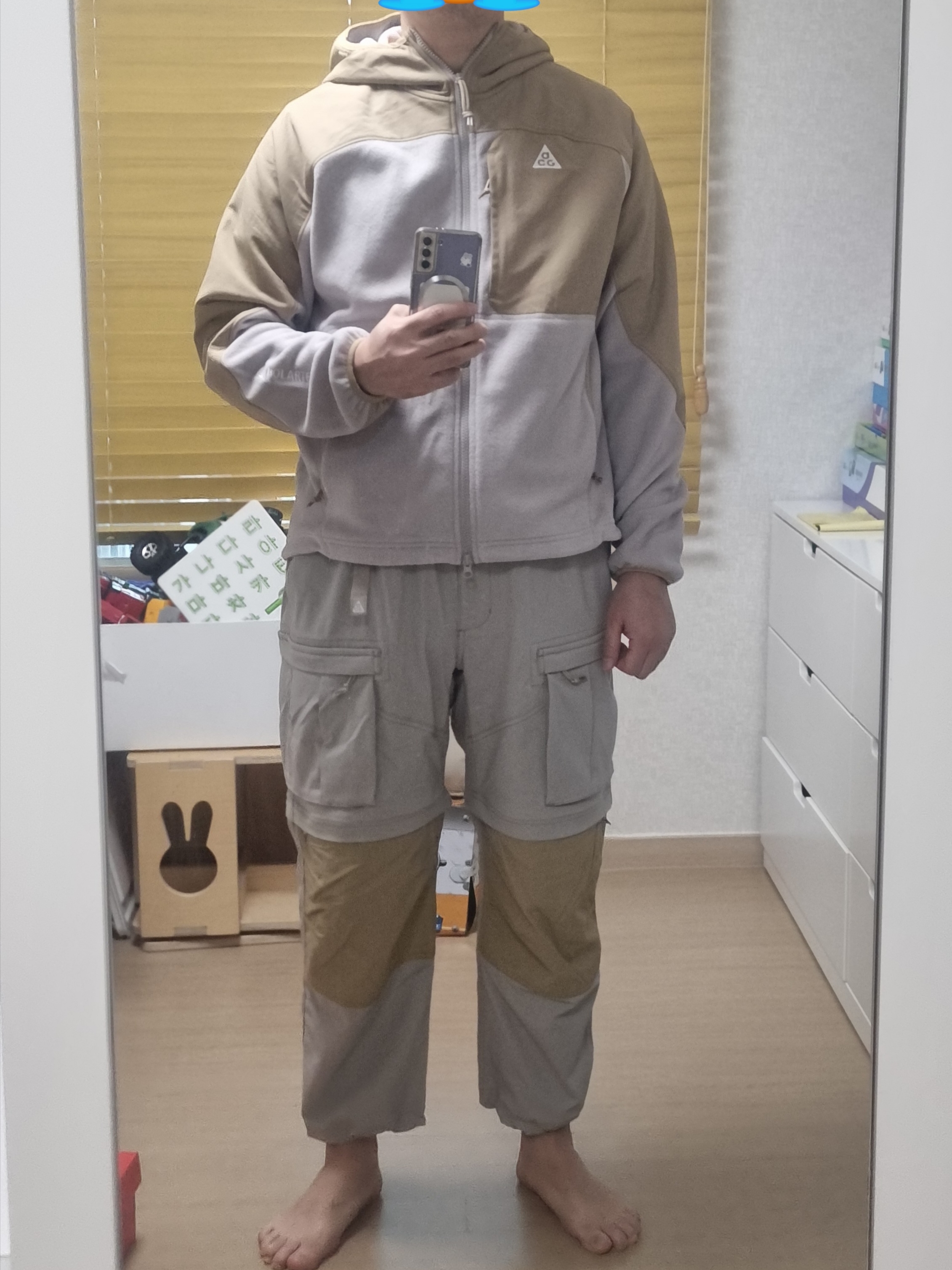 Nike ACG Smith Summit Cargo Pants College Grey Parachute Beige - Asia, Nike ACG Wolf Tree Plus Full-Zip Hooded Mid Layer Parachute Beige College Grey - Asia 착용 스타일