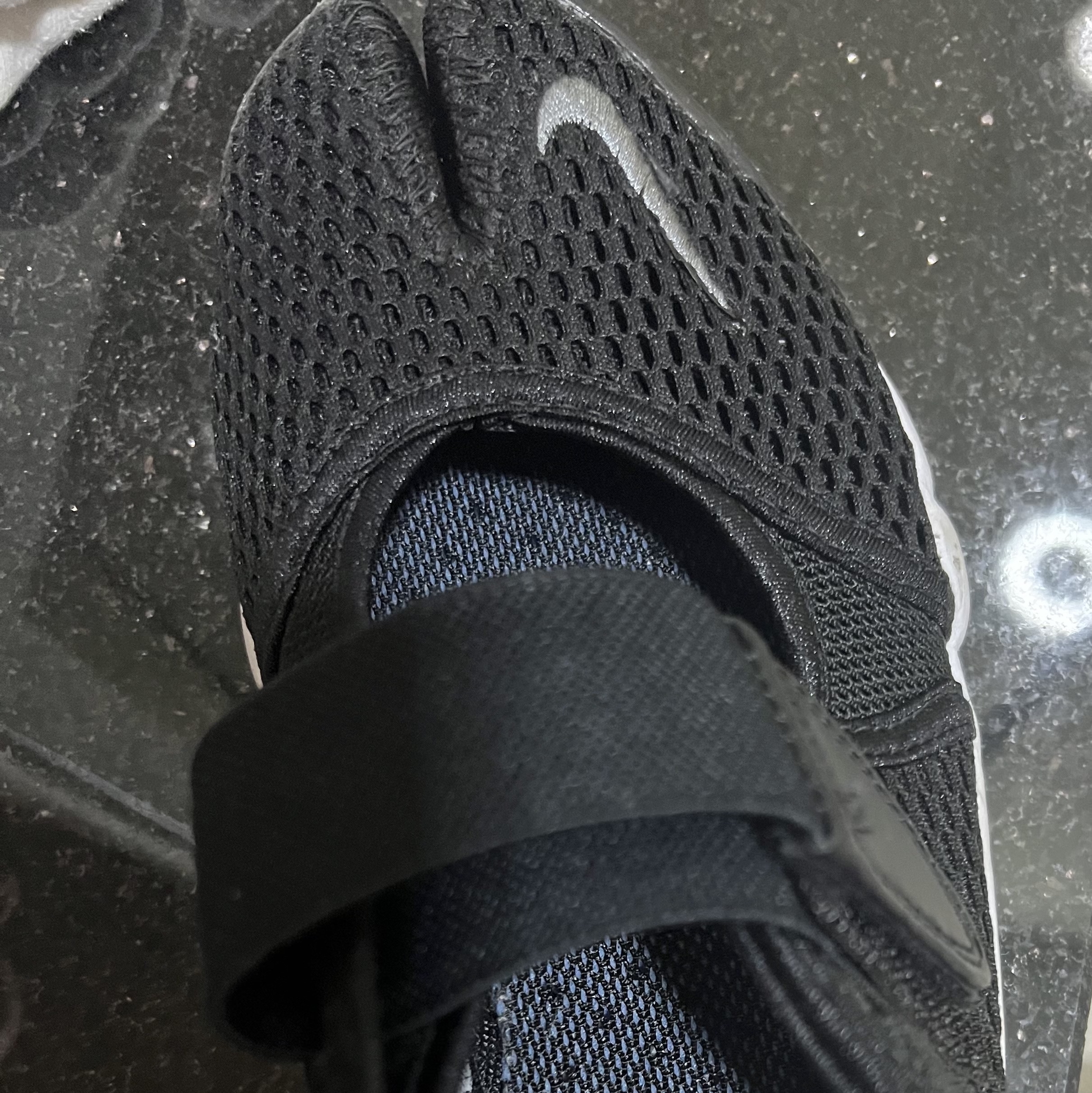 (W) Nike Air Rift Breathe Black 착용 스타일