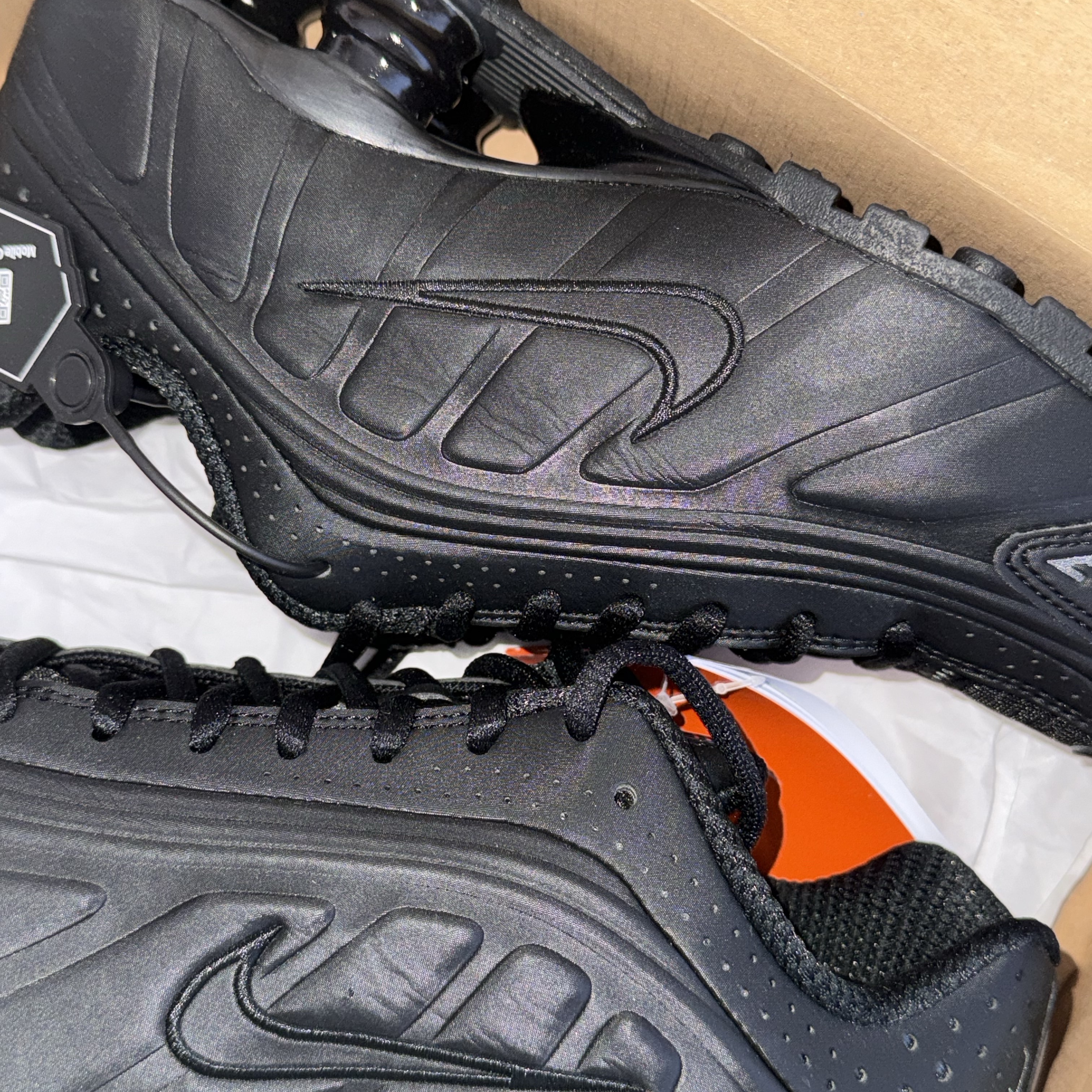 (W) Nike Shox R4 Black 착용 스타일