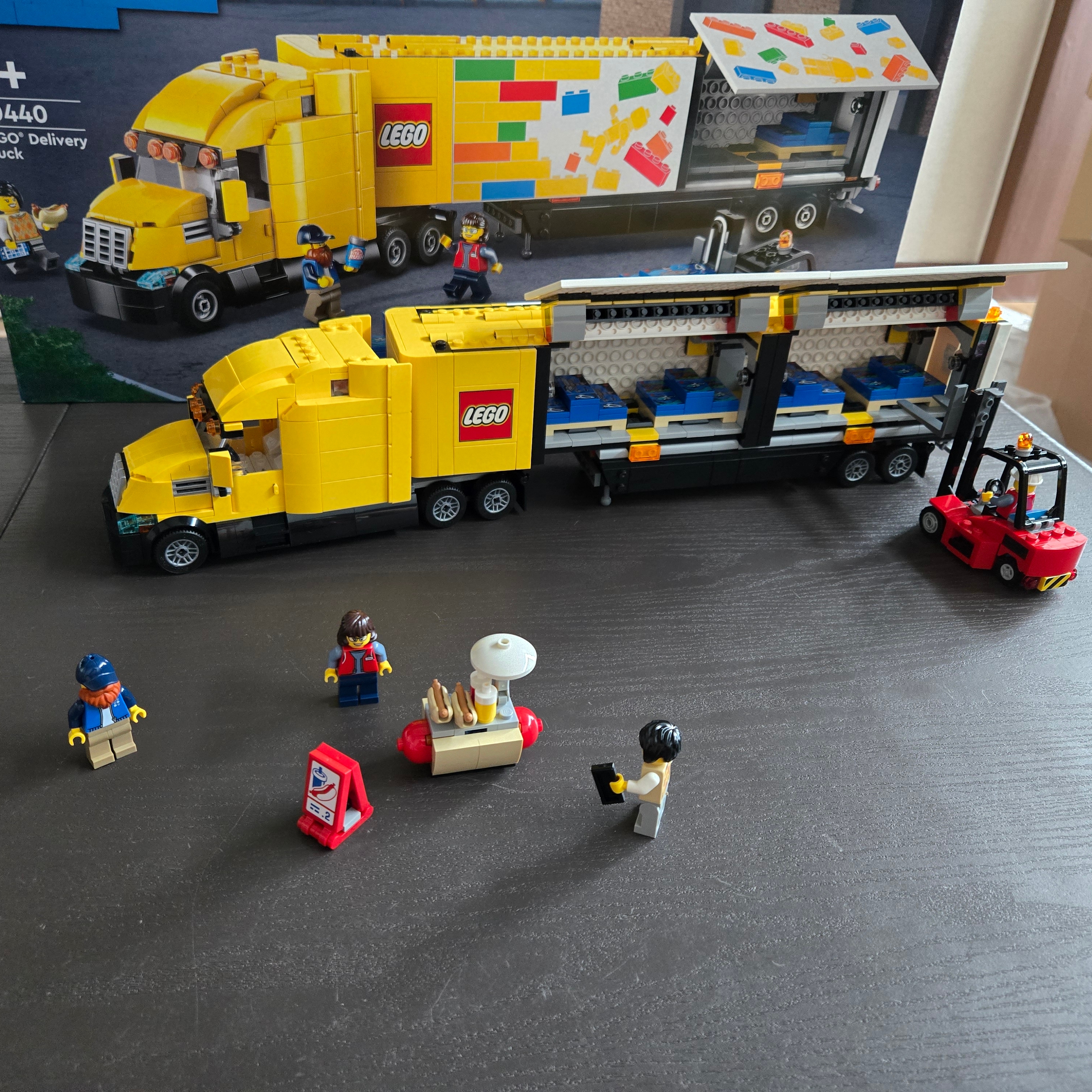 Lego City Lego Delivery Truck 착용 스타일 - 2