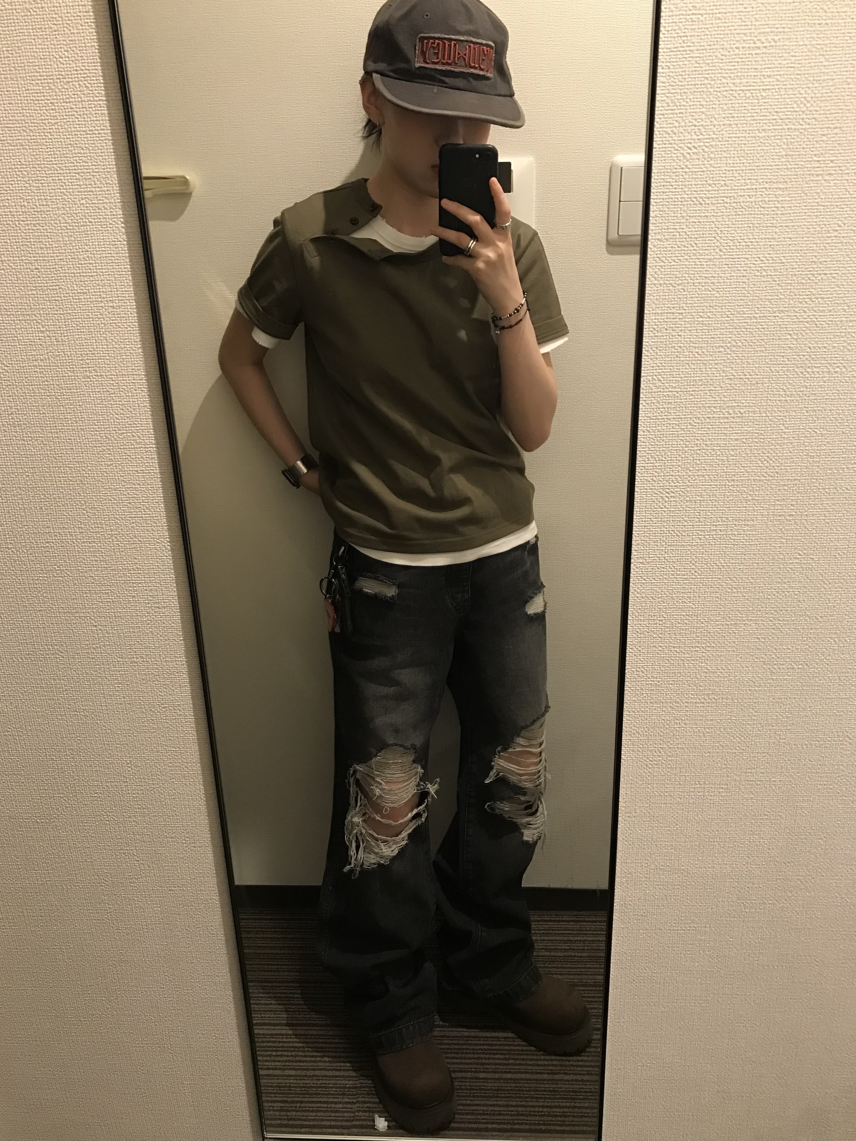 Huey Double Side Button Henry Neck Khaki, Huey OG Logo Vintage Washing Cap Charcoal 착용 스타일