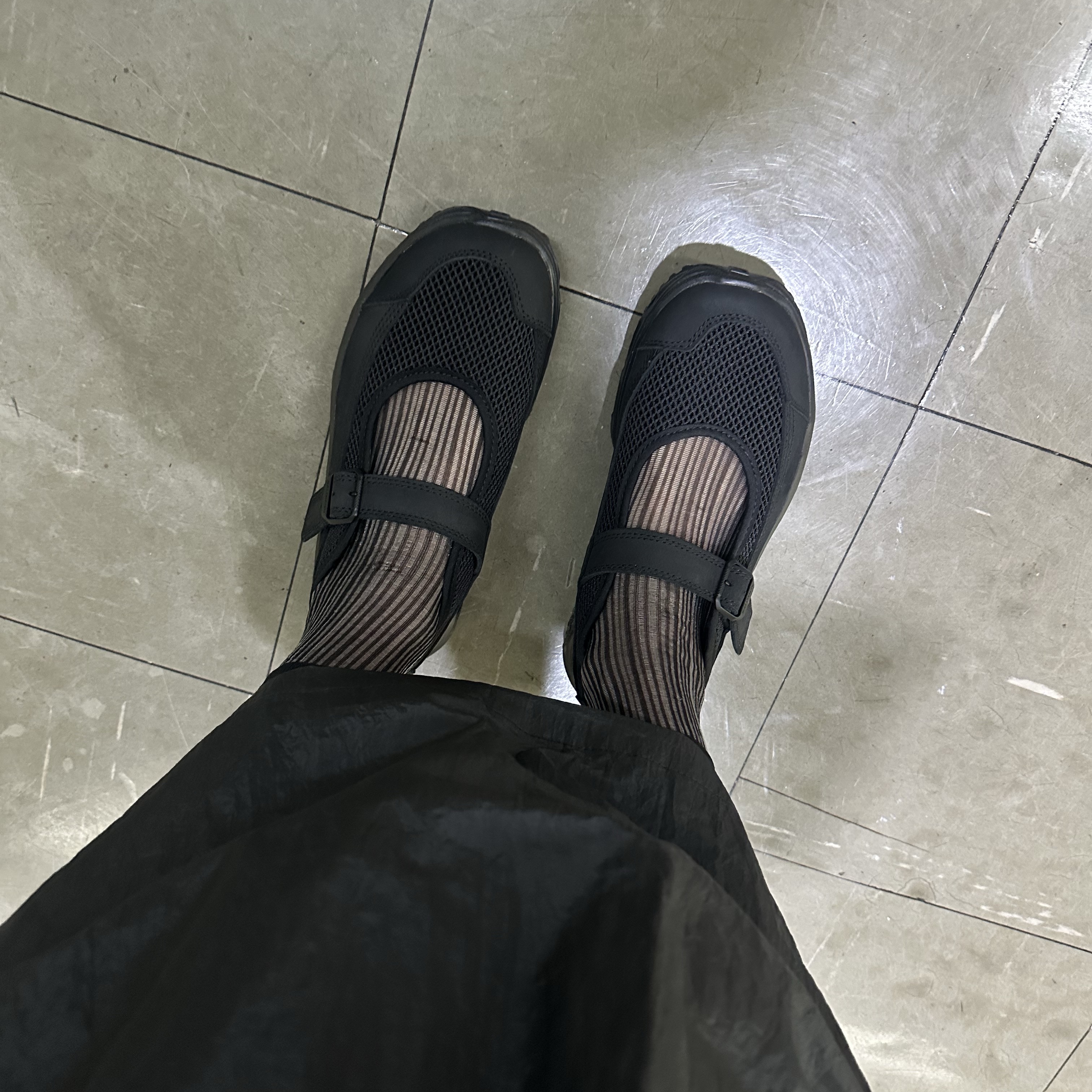 Salomon RX Marie Jeanne Black 착용 스타일
