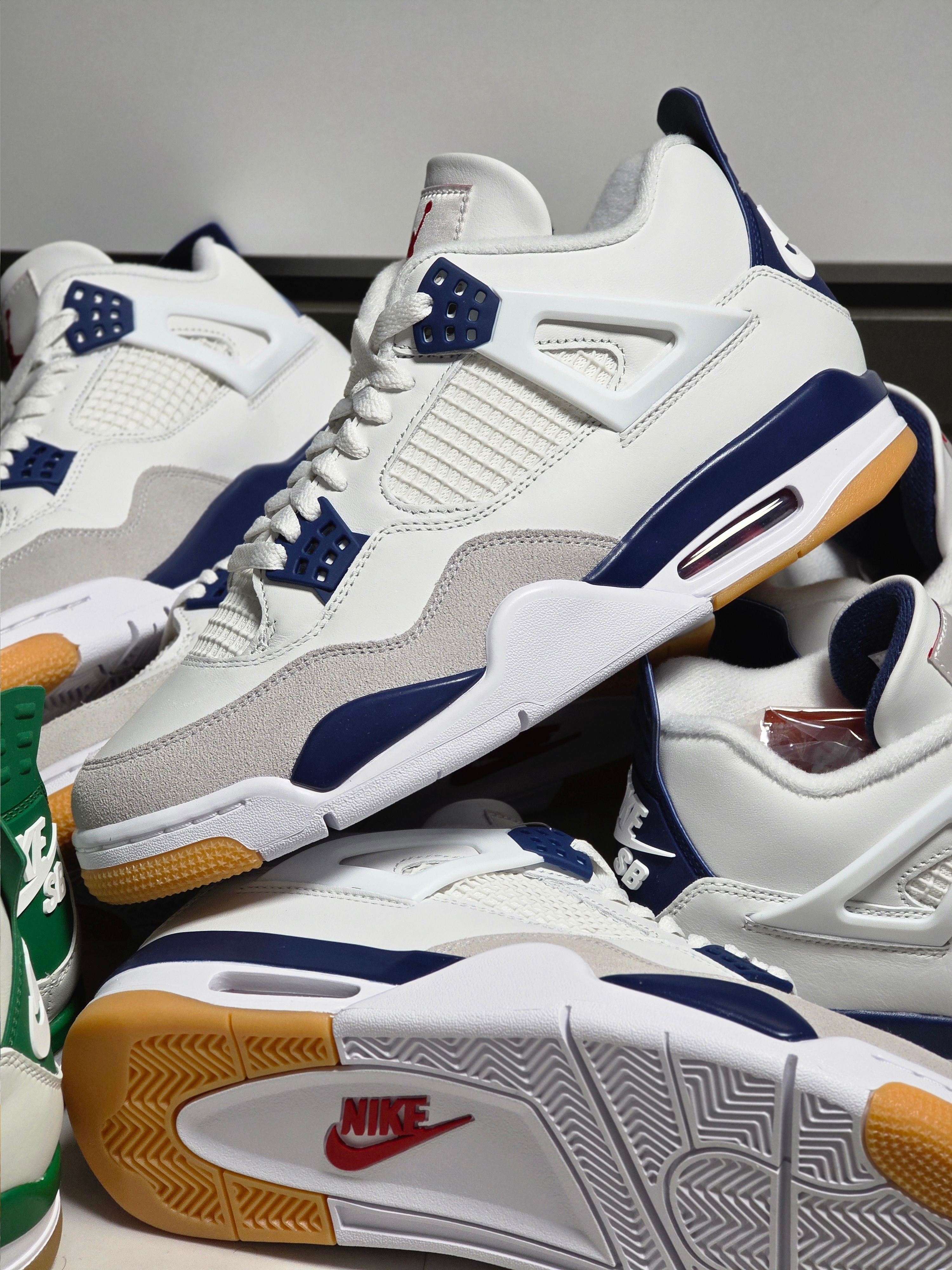 Jordan 4 x Nike SB Retro SP Navy 착용 스타일