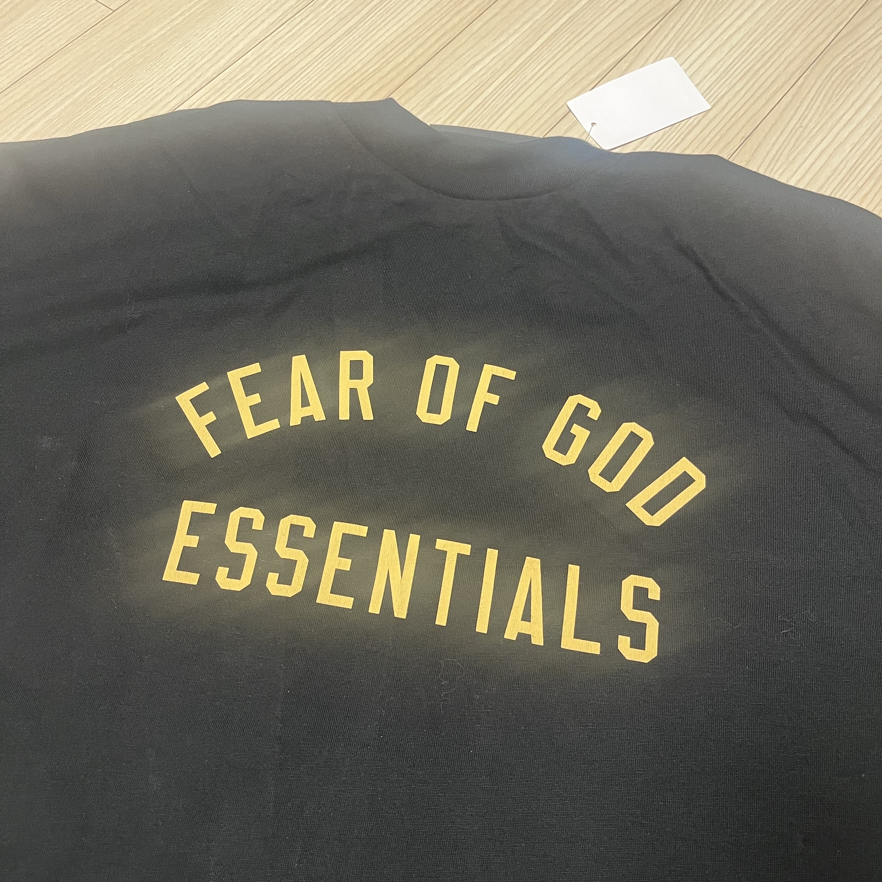 Essentials Jersey Crewneck Tee Black - 24FW 착용 스타일