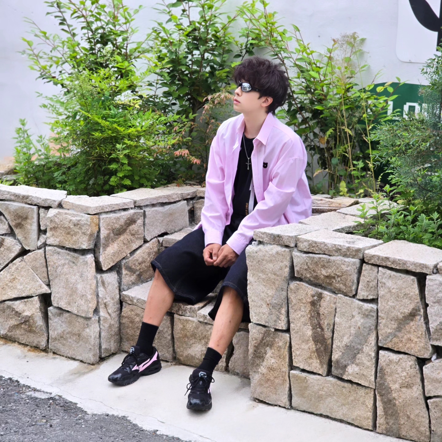True Religion Hustle Webbing Belt Red, Mizuno Wave Rider Black Pink - Folder Exclusive 착용 스타일 - 2