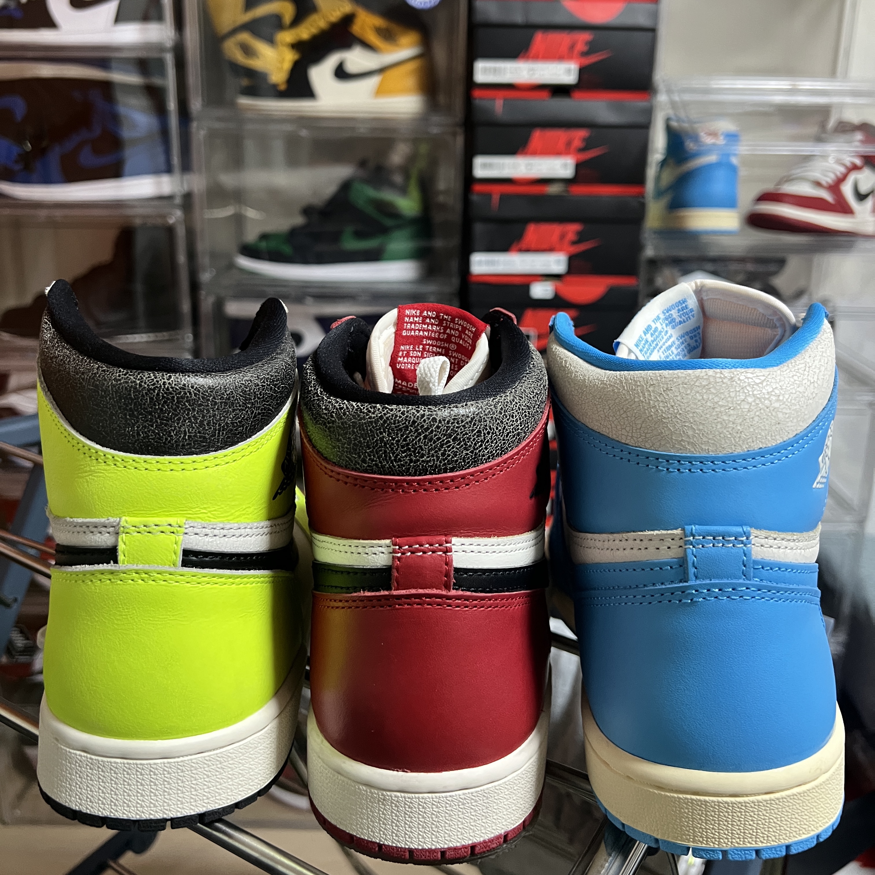 Jordan 1 Retro High OG Chicago 2022, Jordan 1 Retro High OG Volt 착용 스타일 - 1