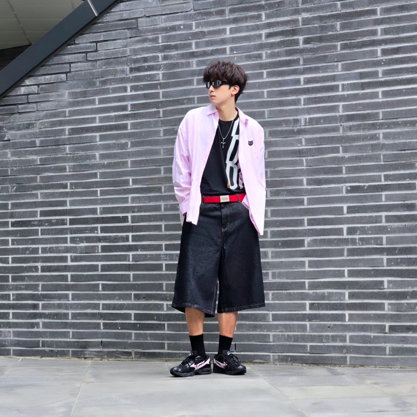 True Religion Hustle Webbing Belt Red, Mizuno Wave Rider Black Pink - Folder Exclusive 착용 스타일 - 7