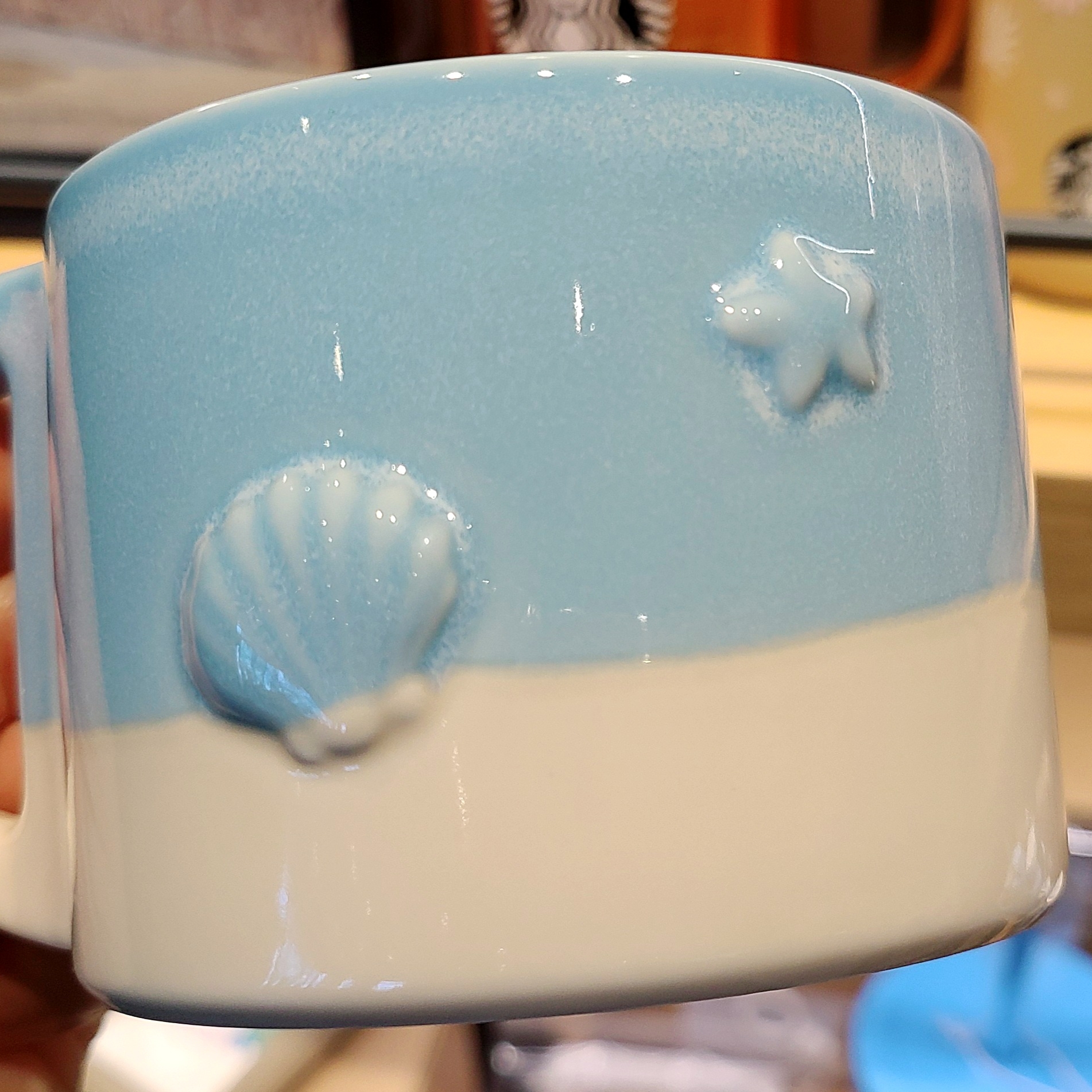 Starbucks Summer Breeze Mug 256ml, Starbucks Summer Breeze Bearista Keychain Beige 착용 스타일 - 3