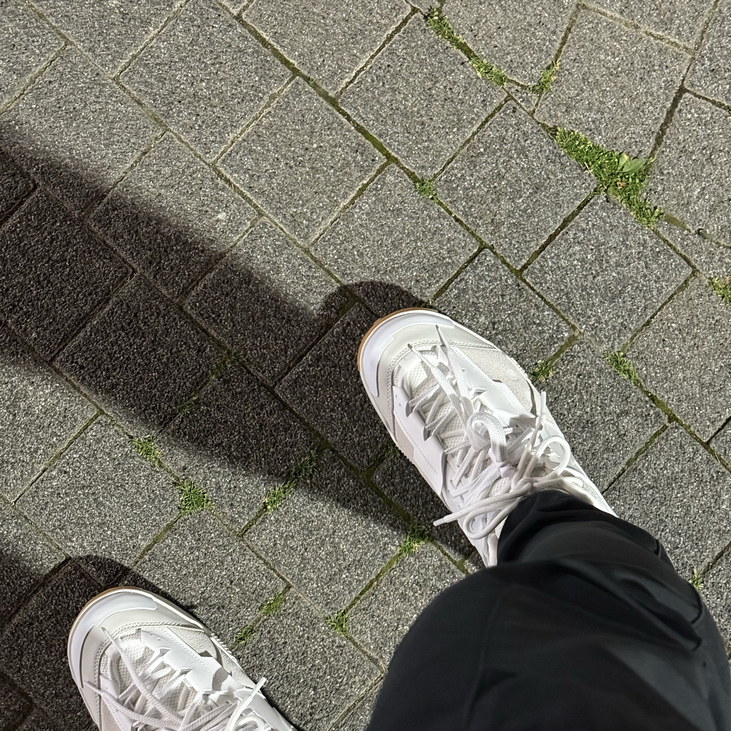 Nike x Sacai Zegamadome SP Summit White 착용 스타일 - 2