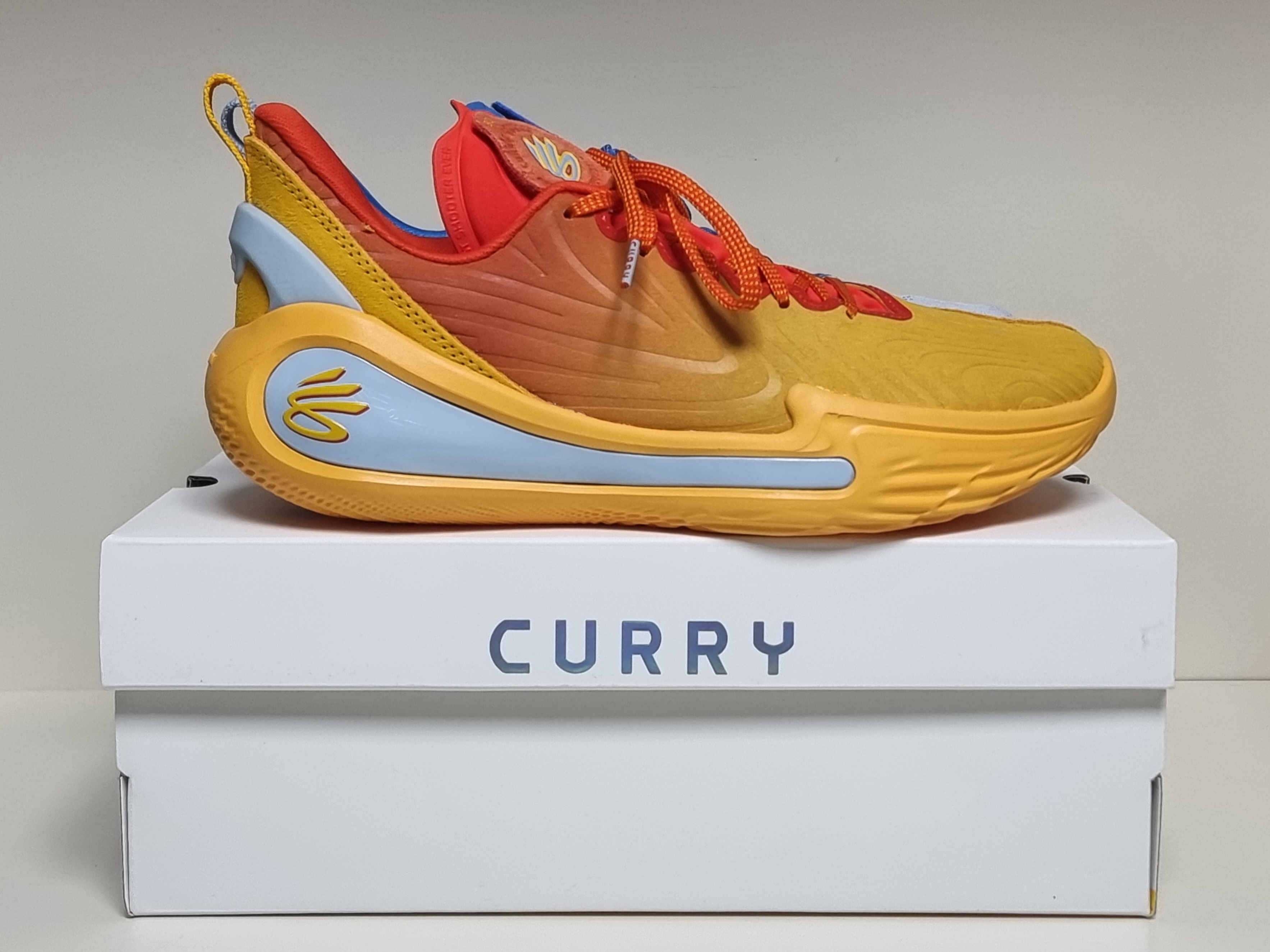 Under Armour Curry Flow 12 What The Bay Multi-Color 착용 스타일 - 2