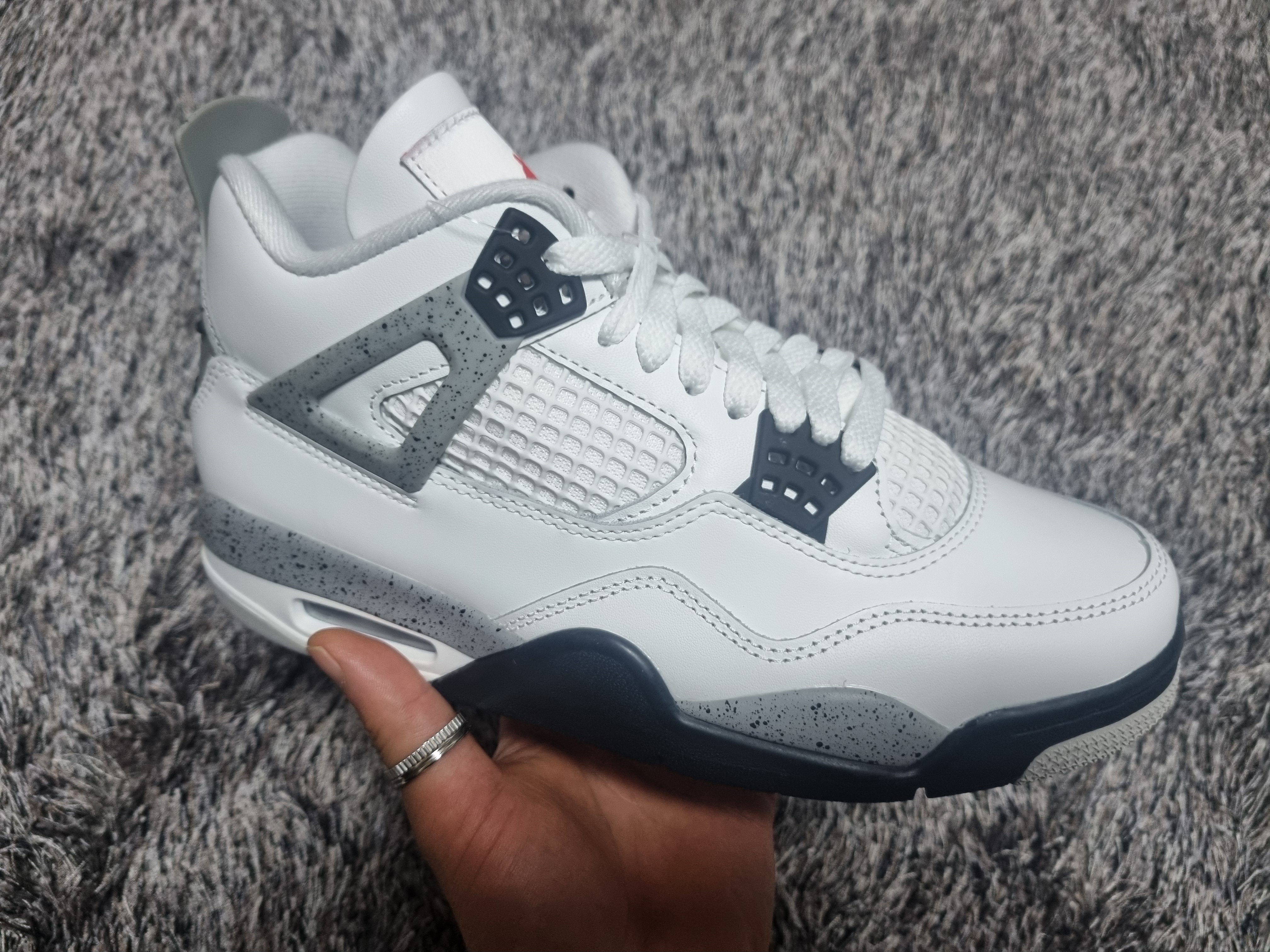 Jordan 4 Retro OG White Cement 2025 착용 스타일