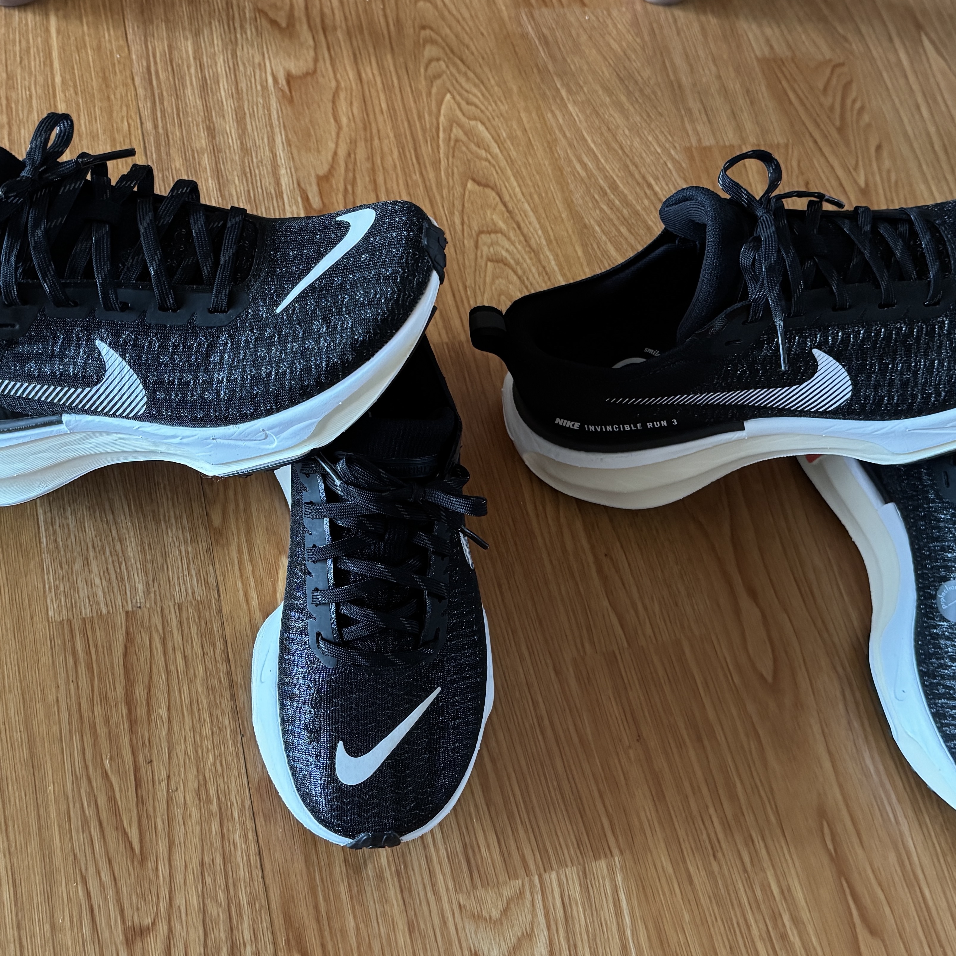 (W) Nike ZoomX Invincible Run Flyknit 3 Black White 착용 스타일