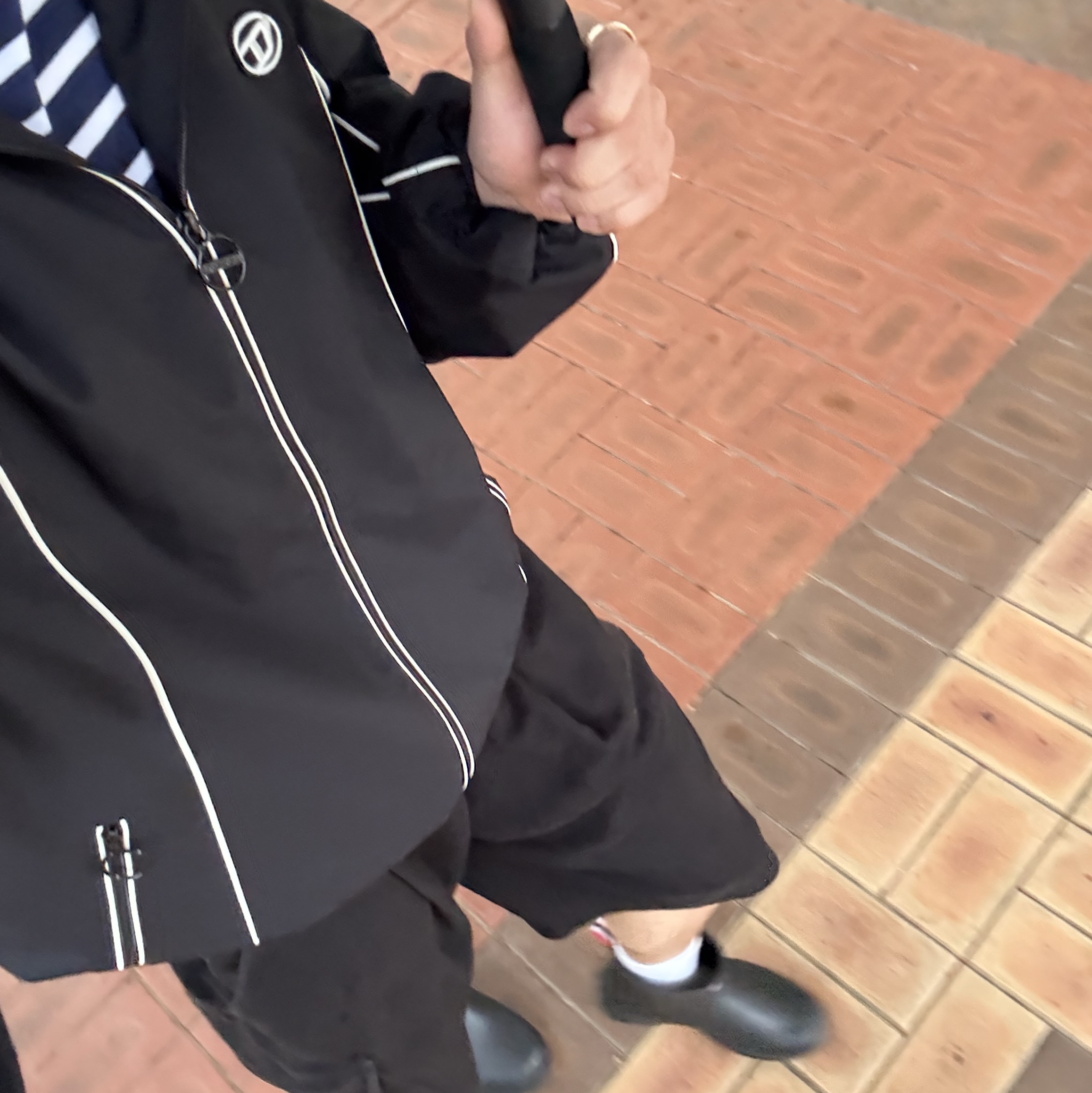 Diesel J-Hives Windbreaker with Contrast Piping Black, Hunter Play Short Wellington Boots Black 착용 스타일 - 2