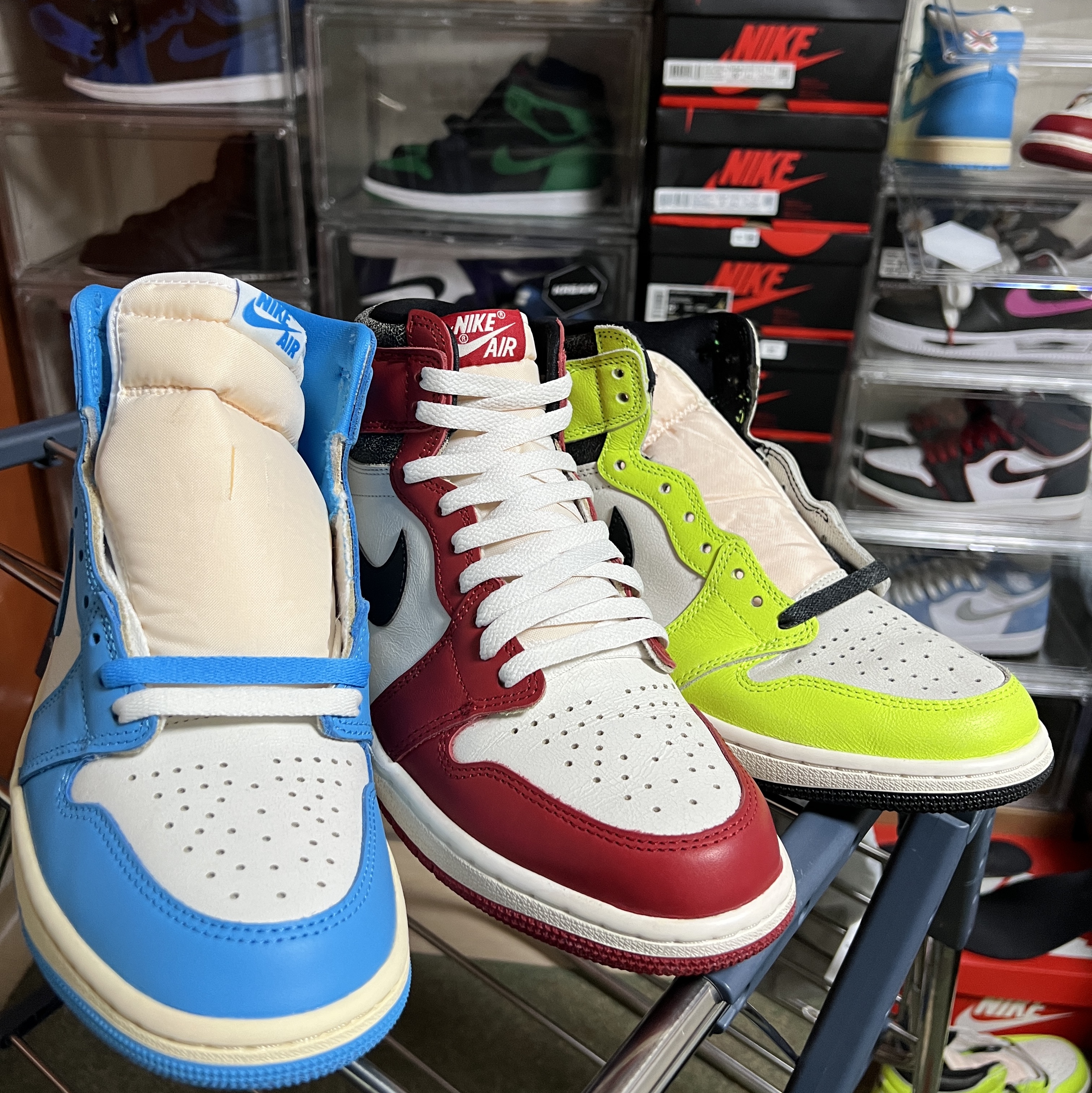 Jordan 1 Retro High OG Chicago 2022, Jordan 1 Retro High OG Volt 착용 스타일 - 2
