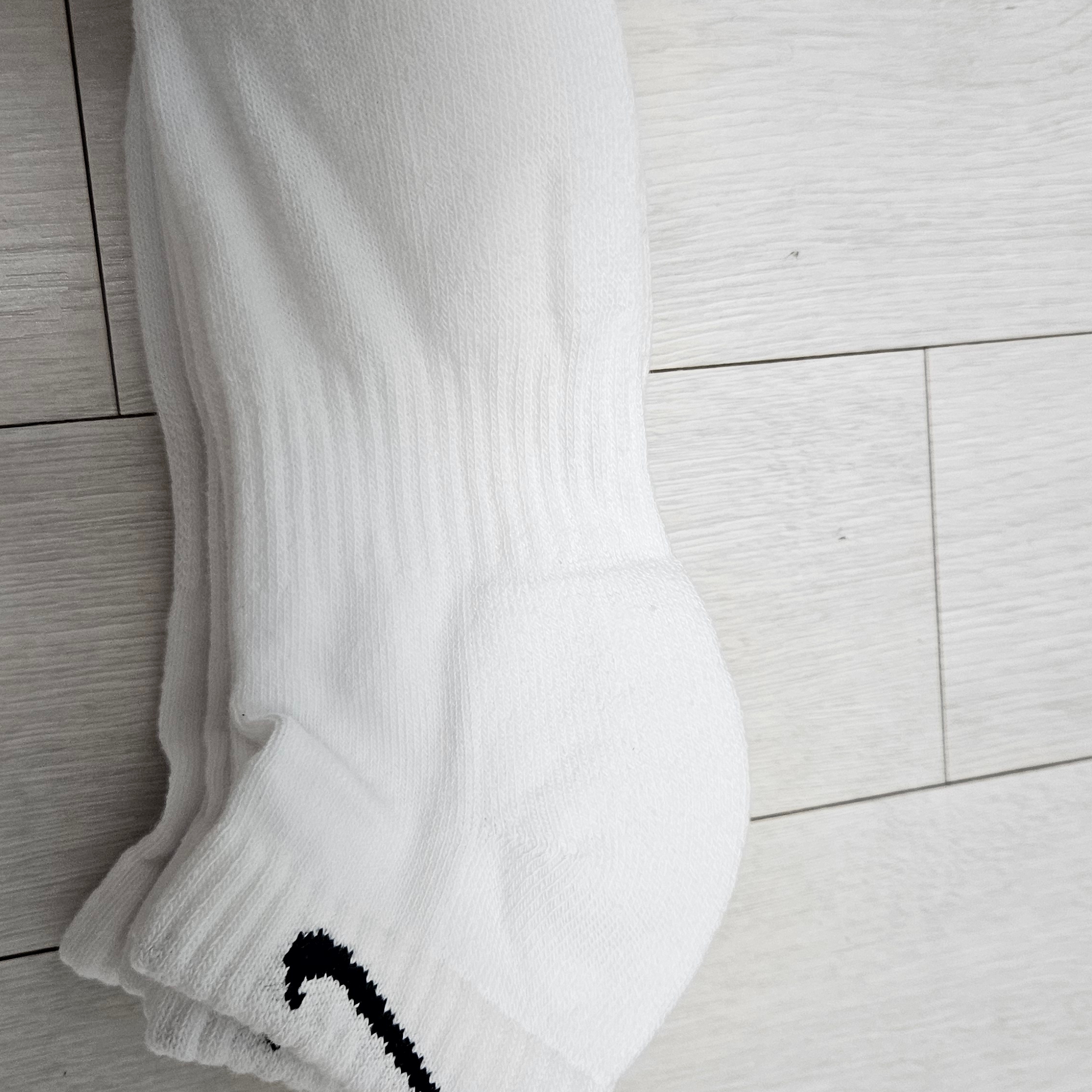 Nike Everyday Cushioned Training Low Socks White (3 Pack/Korean Ver.) 착용 스타일