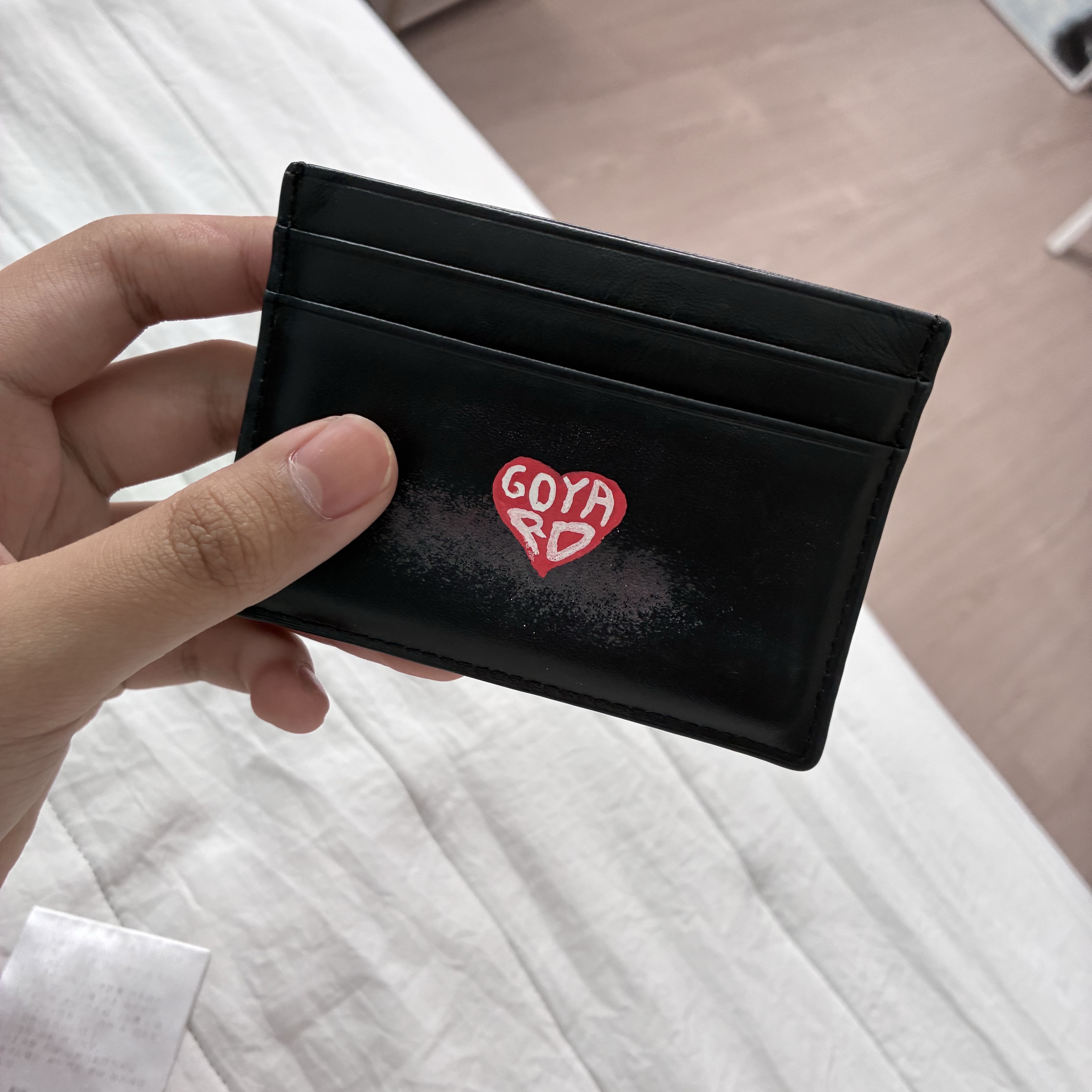 Matin Kim Vintage Card Wallet Black 착용 스타일 - 2
