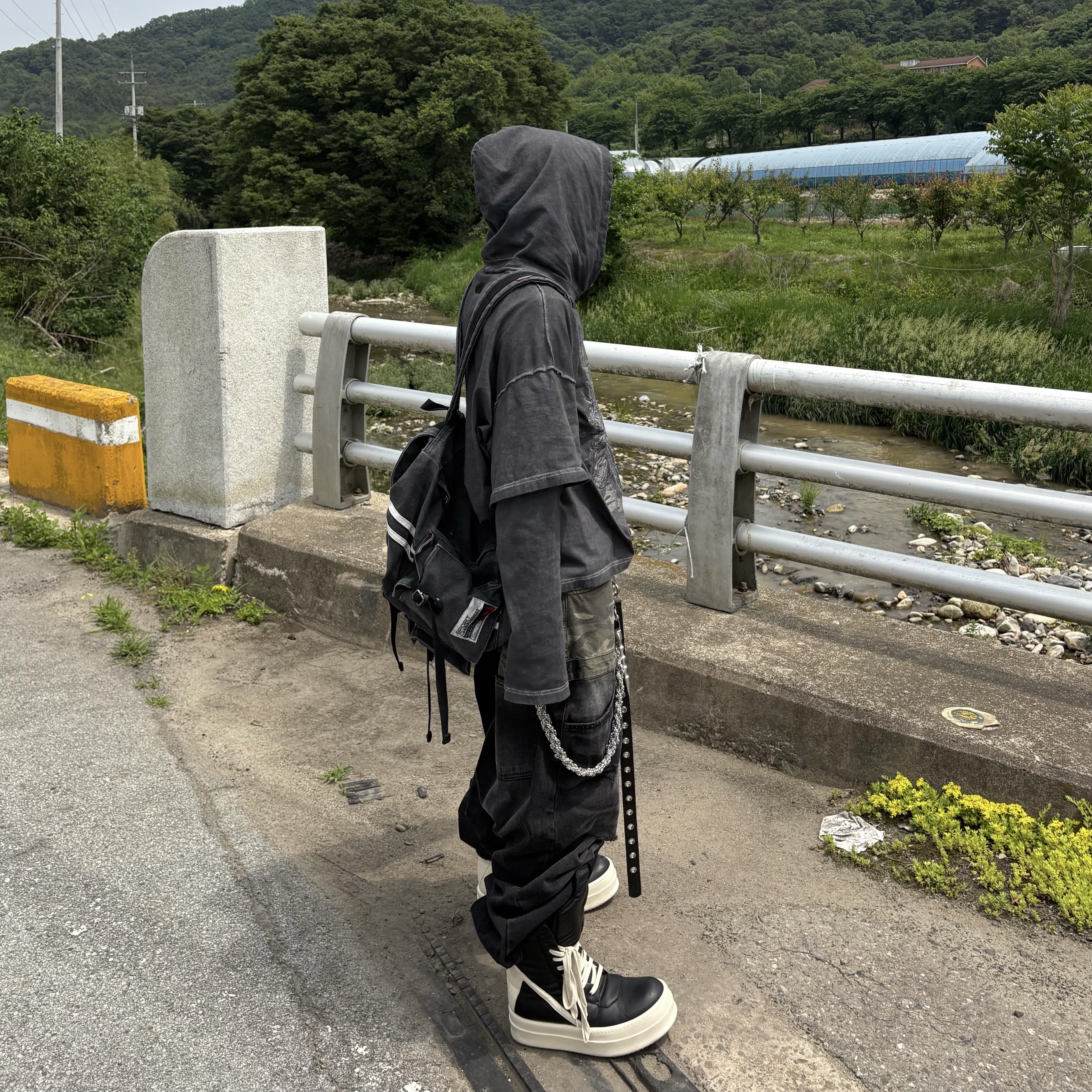 Rick Owens Mega Bumper Geobasket Black Milk, SPORT CHAMBER SC Sporty Rucksack Charcol 착용 스타일 - 2