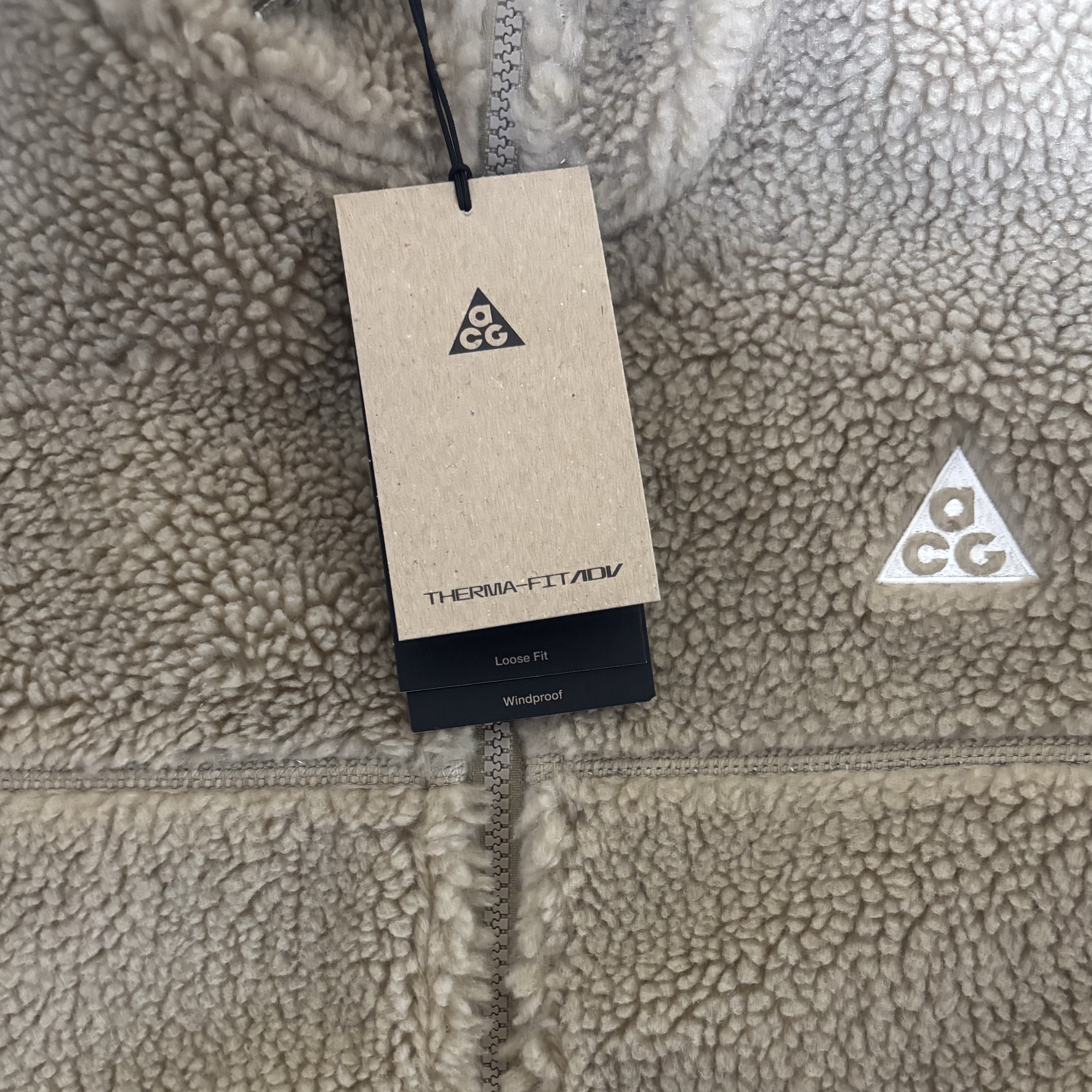 Nike ACG Canwell Glacier Therma-Fit ADV Windproof Jacket Khaki Summit White - US/EU 착용 스타일 - 1