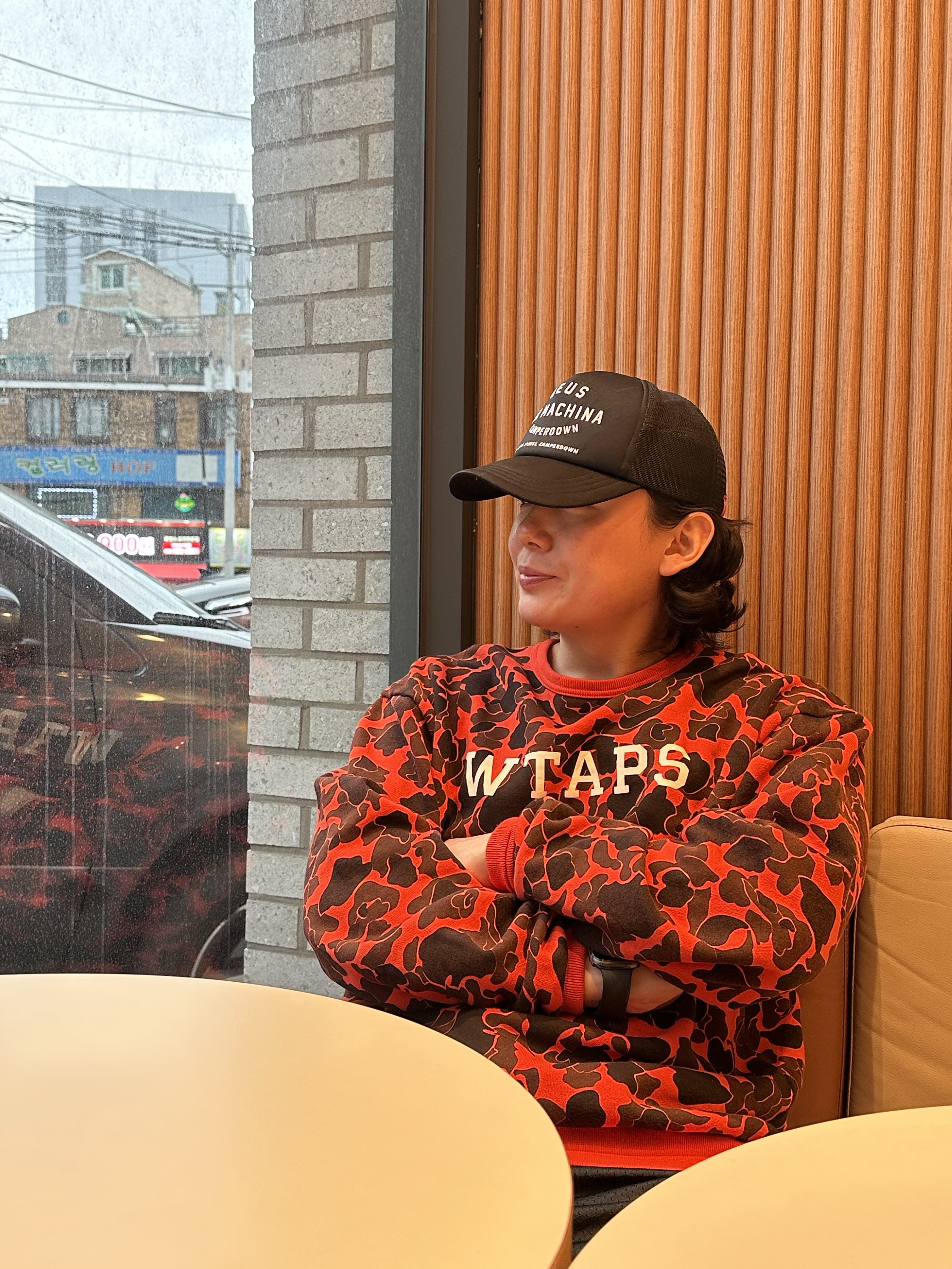 Deus Ex Machina Seoul Address Trucker Cap Black, Nike x Supreme Air Force 1 Low Black 착용 스타일 - 2