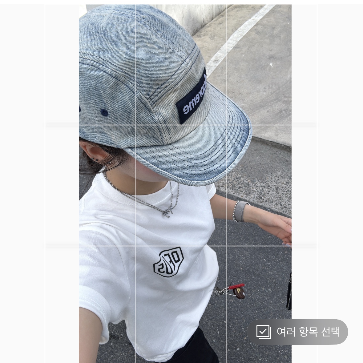 Supreme Washed Chino Twill Camp Cap Dirty Indigo - 24SS, Deus Ex Machina Seoul College T-Shirt White 착용 스타일
