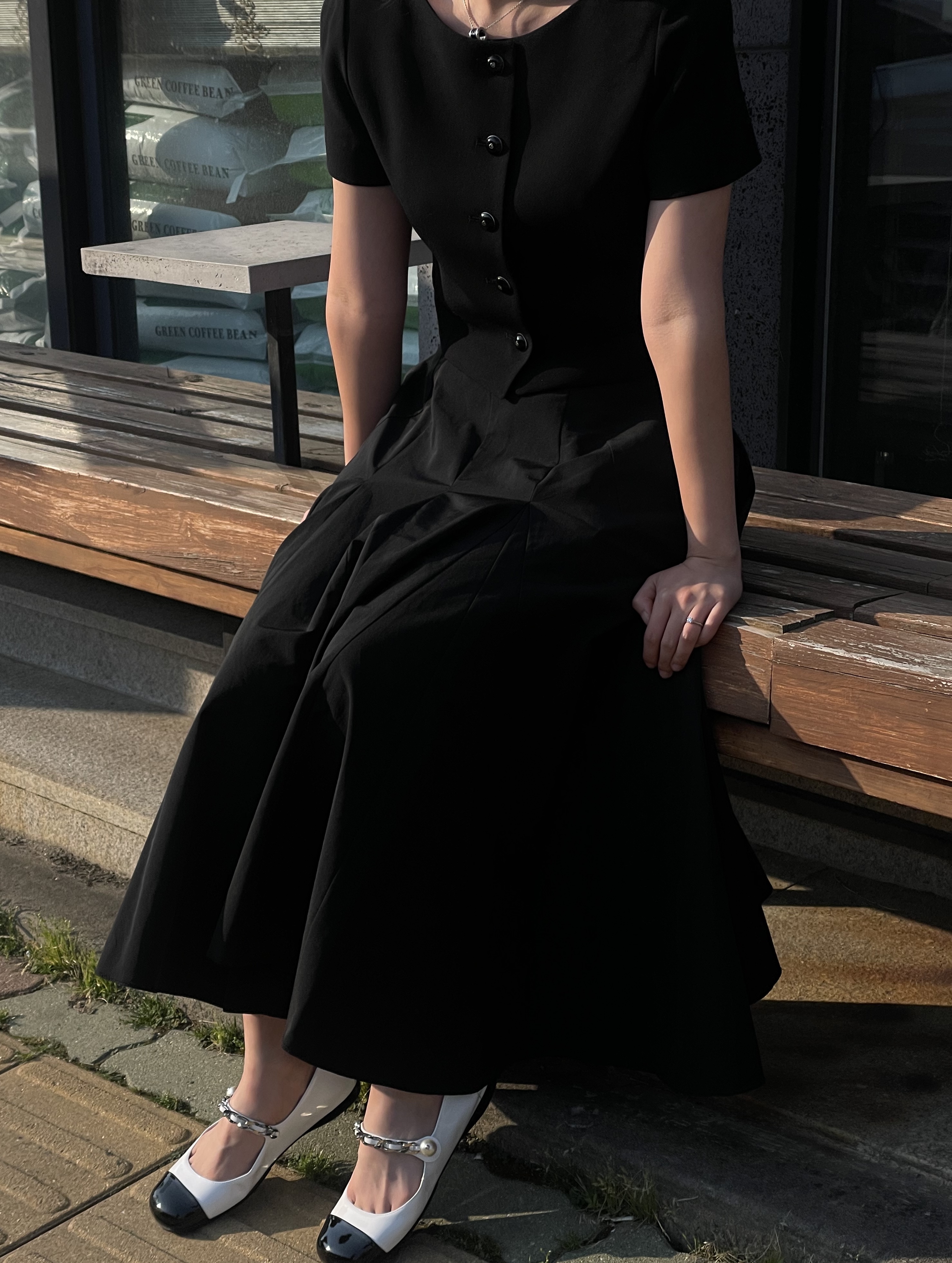 (W) Miu Miu Patent Leather Ballerinas White Black, Bulgari Save The Children Necklace Sterling Silver Black Ceramic 착용 스타일