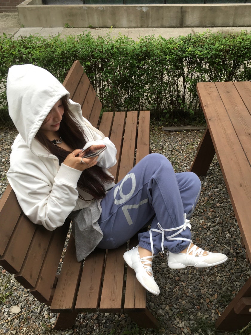 【ＳＵＥＣＯＭＭＡ ＢＯＮＮＩＥ】Fev Mary jane ivory SUECOMMA BONNIE][김나영 착용]Selection mary jane sneakers(ivory)