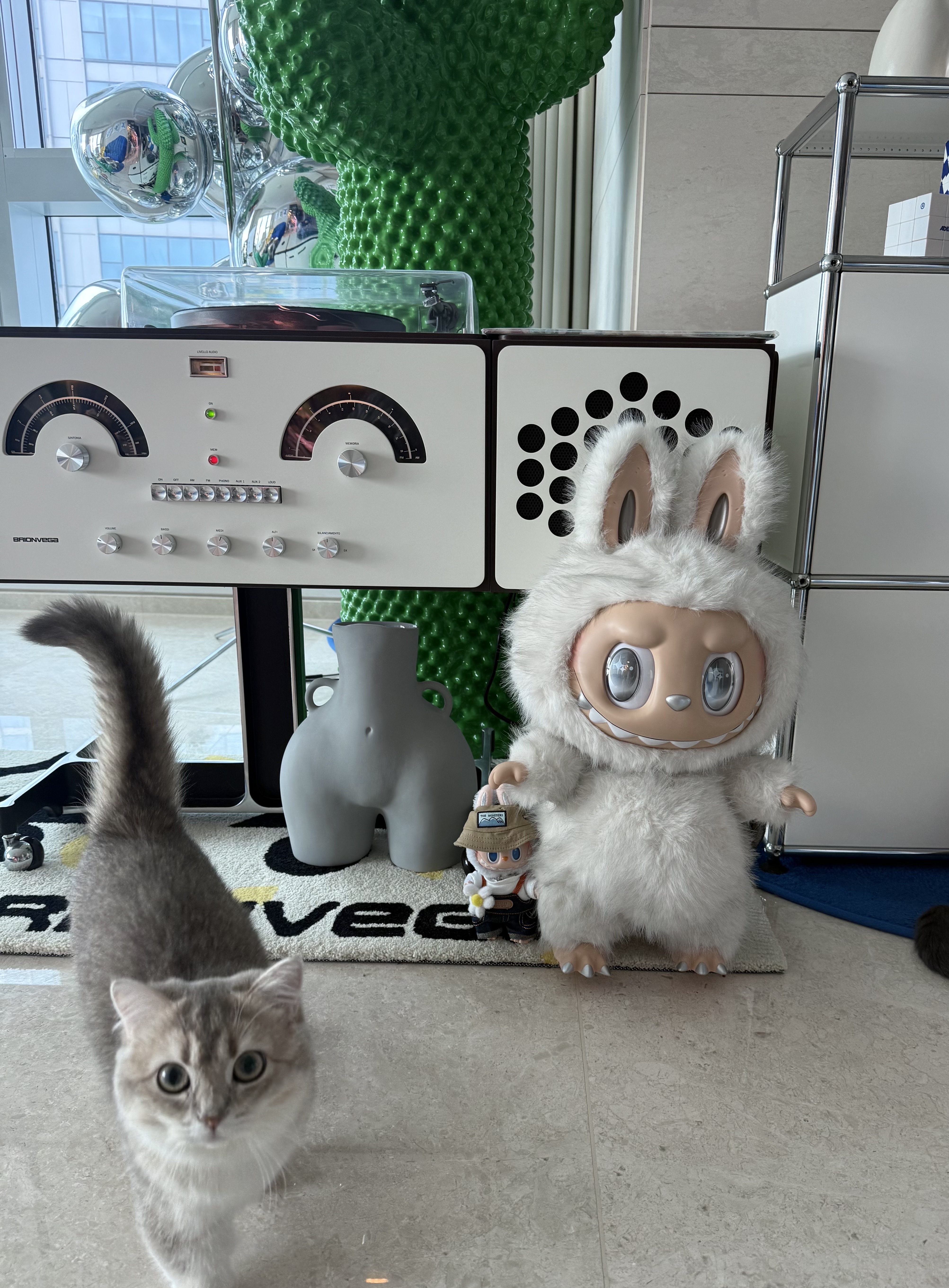 Pop Mart The Monsters Zimomo Angel In Clouds Vinyl Face Doll, Pop Mart Fall In Wild Labubu Series Toy Keyring 착용 스타일 - 1