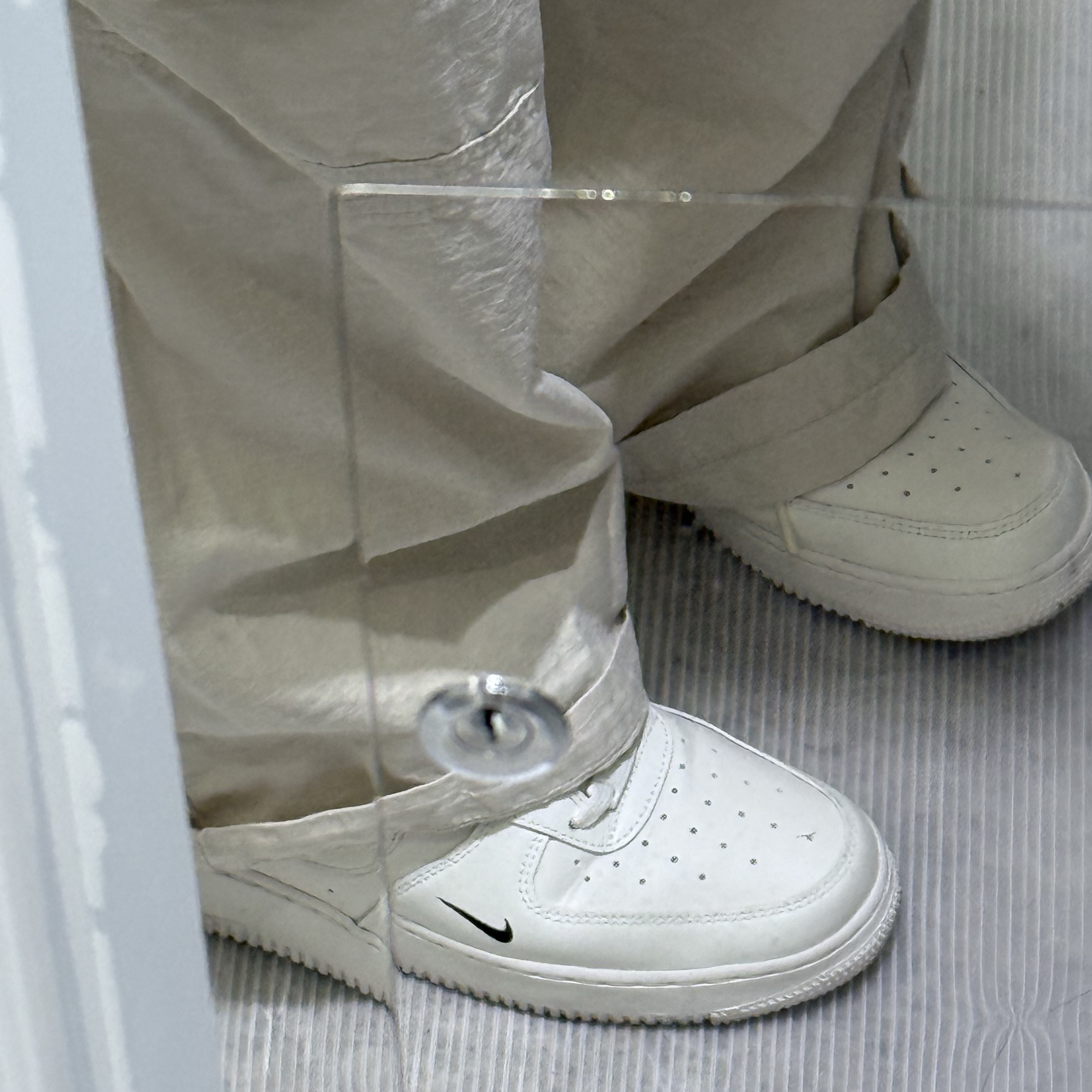 (W) Nike Air Force 1 '07 Essential TRK3 Sail 착용 스타일 - 1
