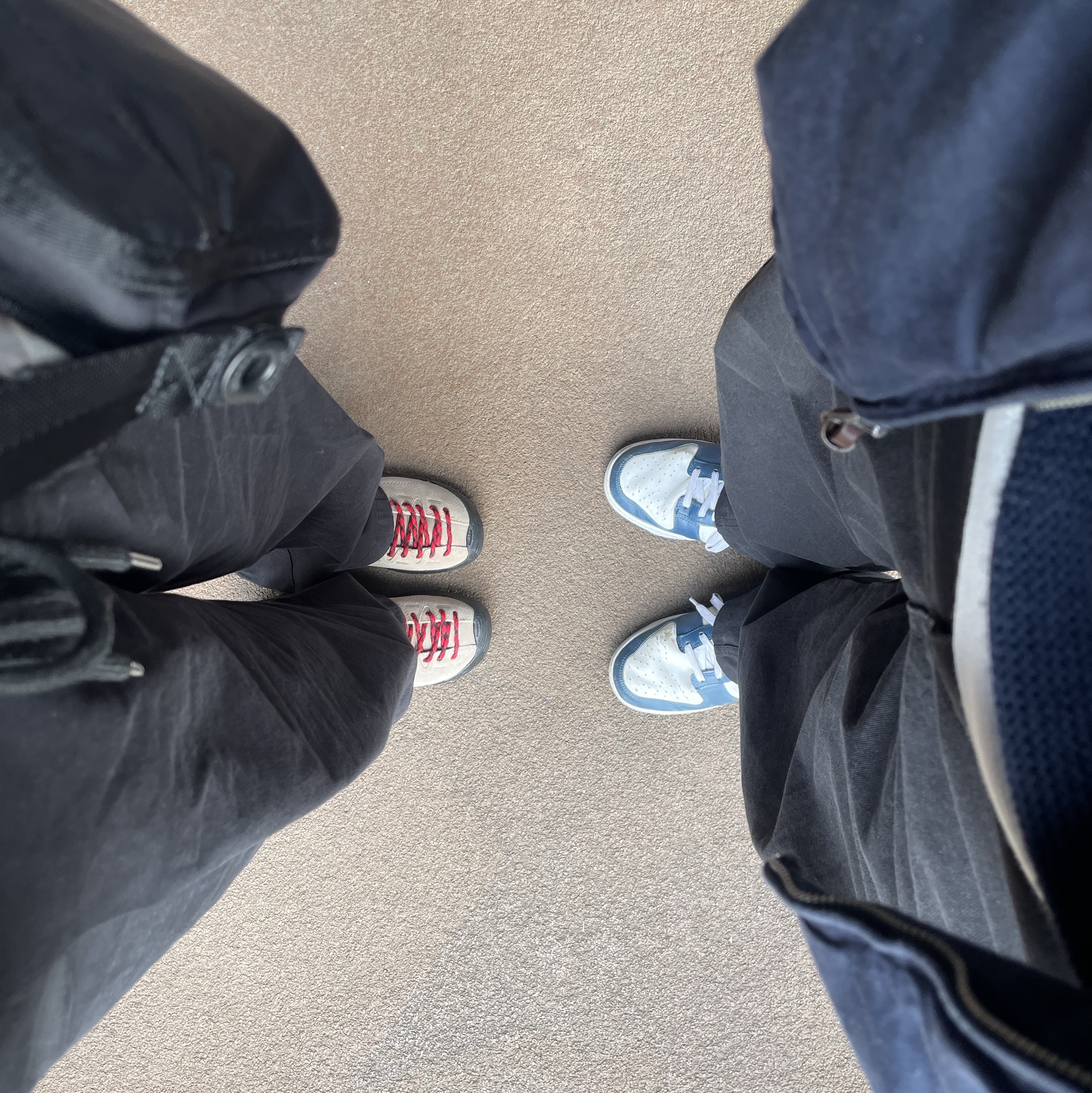 Keen Jasper Suede Sneakers Silver Mink, Nike Dunk Low Retro Valerian Blue 착용 스타일